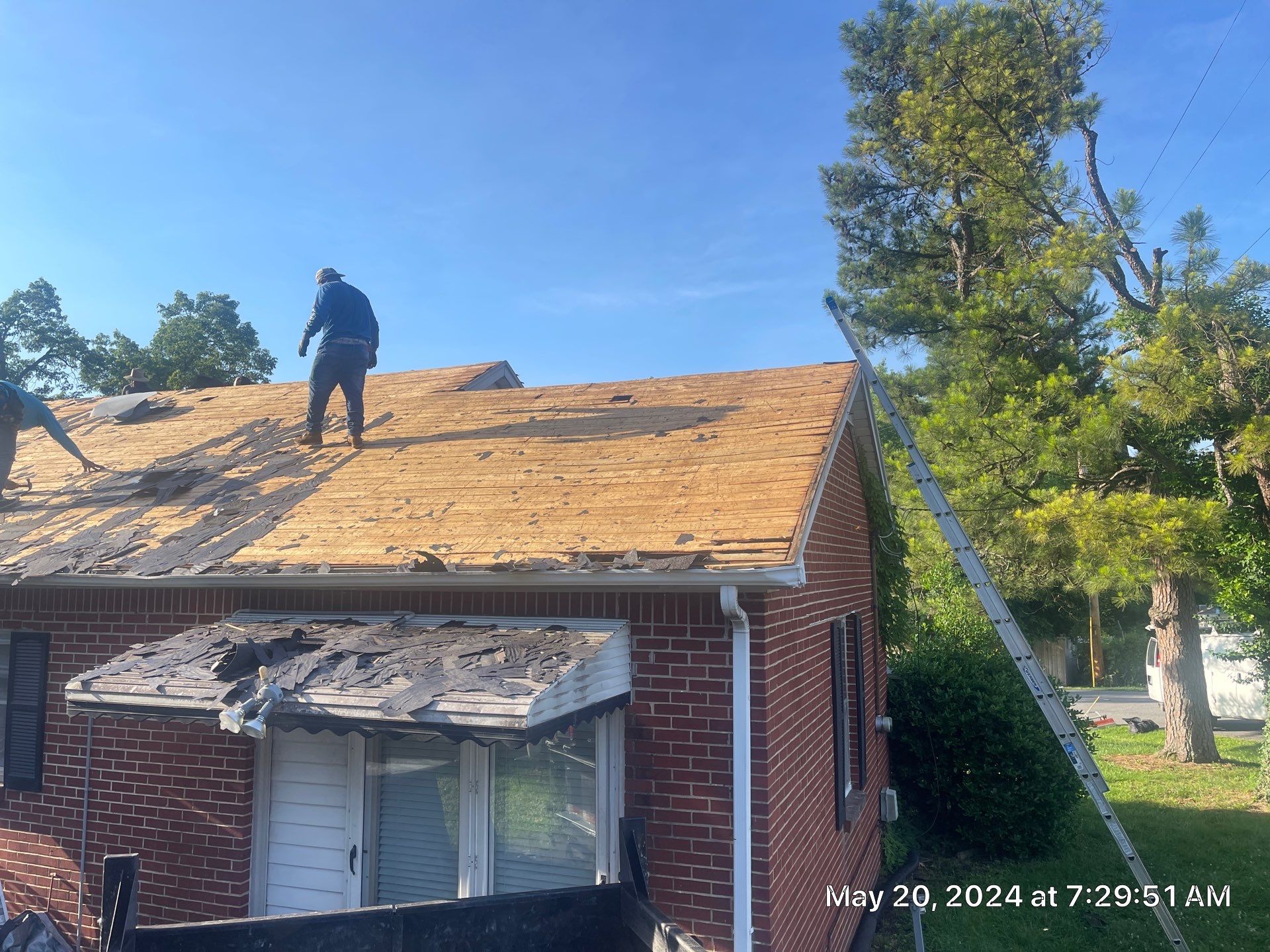 Residential Roofing Installation using GAF Timberline HDZ in Pewter Gray by Undersun Roofing 