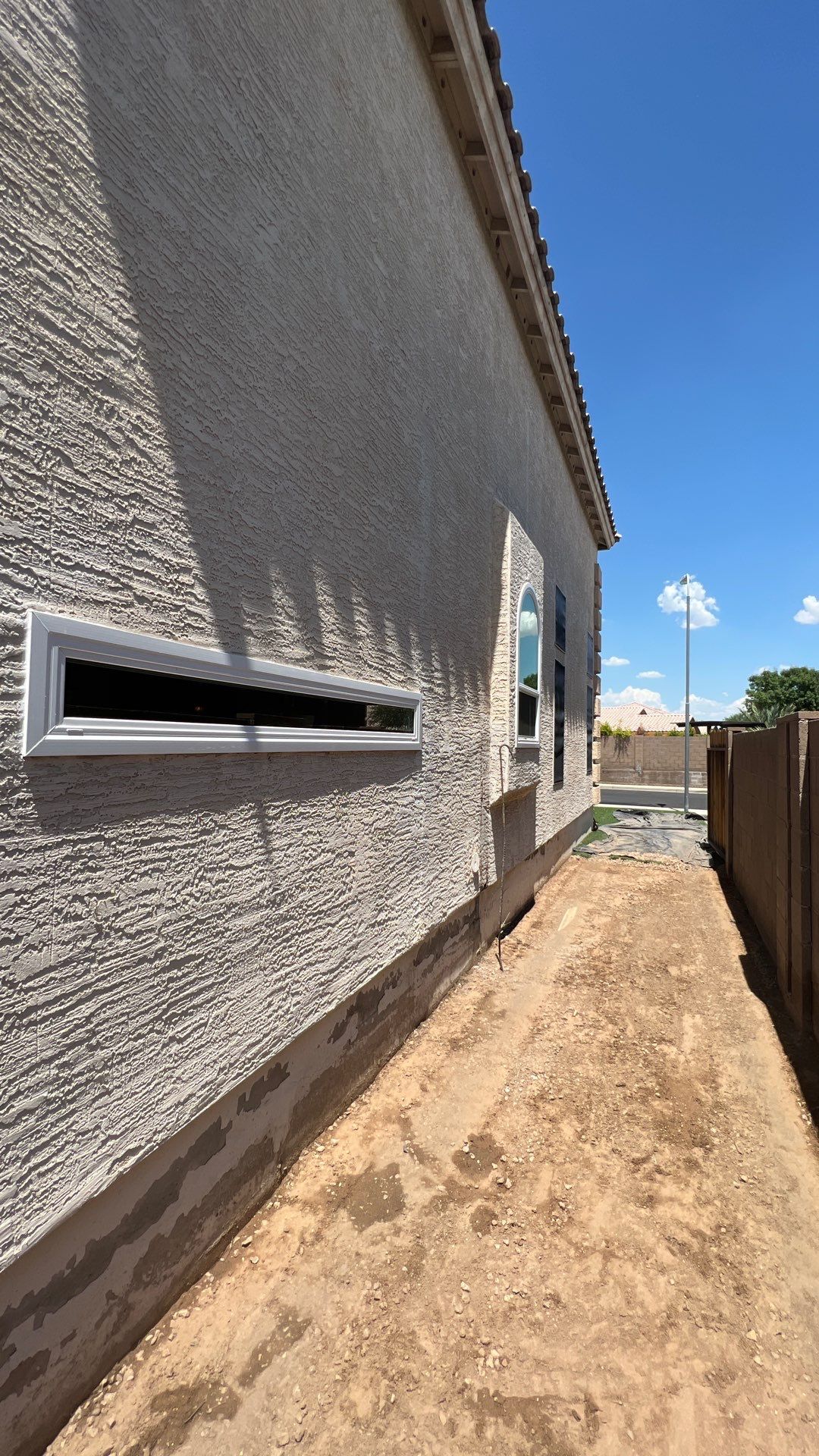 Exterior Painting using Dunn-Edwards EVERSHIELD®  by Crash of Rhinos Painting & Garage Floors