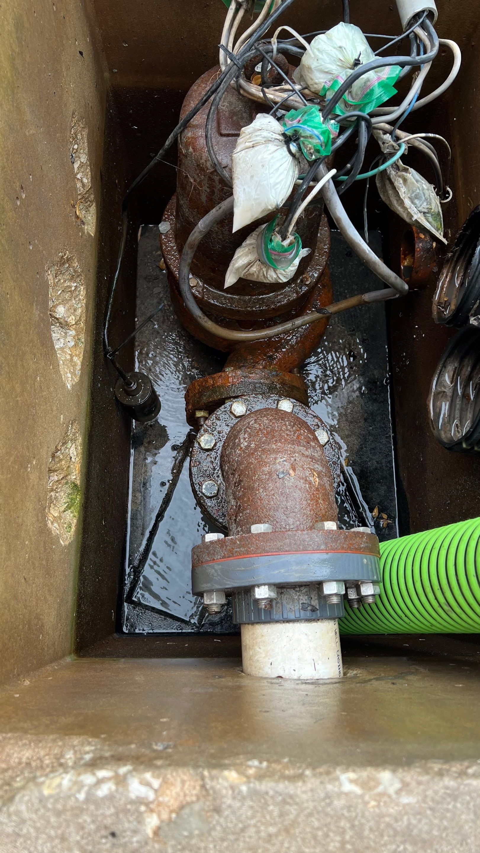 Condo Storm Water System Maintenance by APS Power & Water