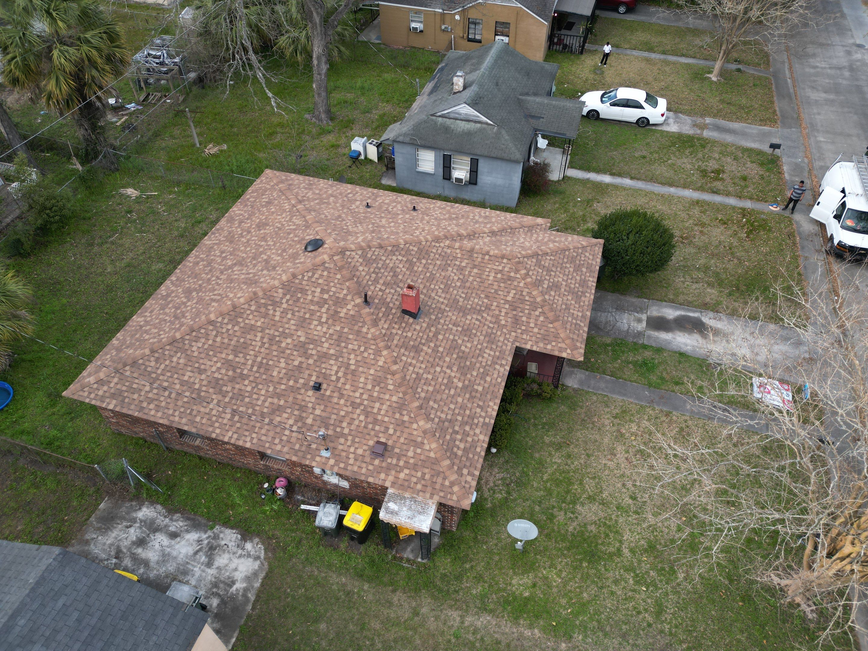 Atlas Pinnacle Pristine: Transforming Residential Roofscapes with Superior Installation by Talya Roofing