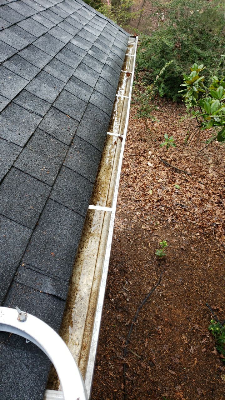 House Wash using cleaner by Power Wash Masters LLC
