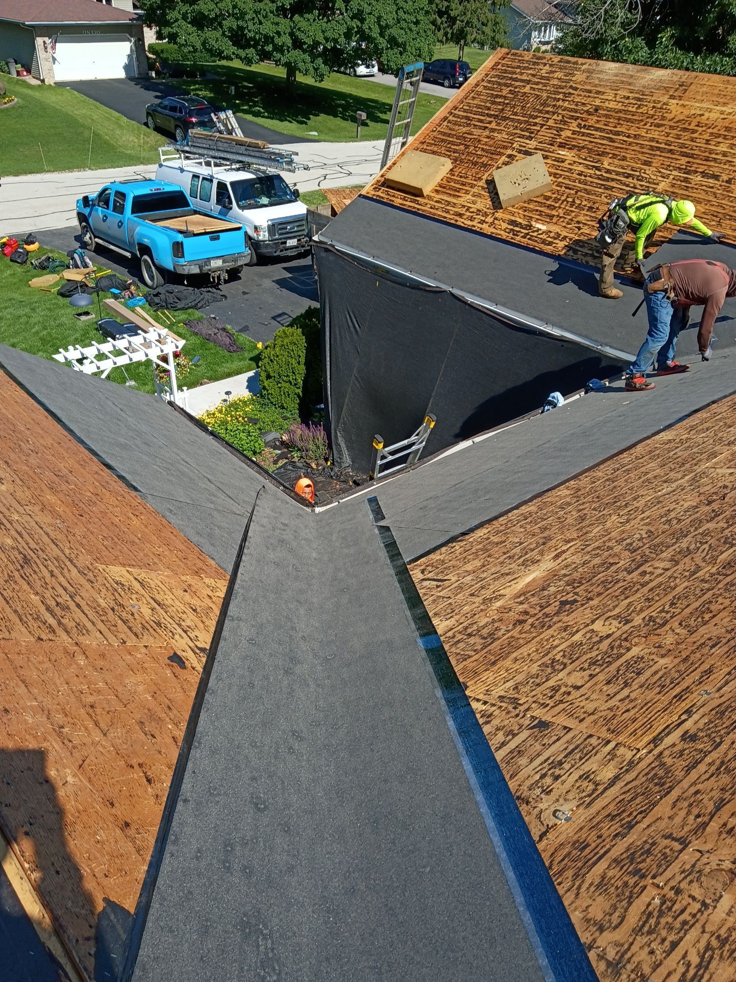 Architectural Asphalt Shingle Roof Replacement in West Chicago, Illinois by Pro Home Services Inc