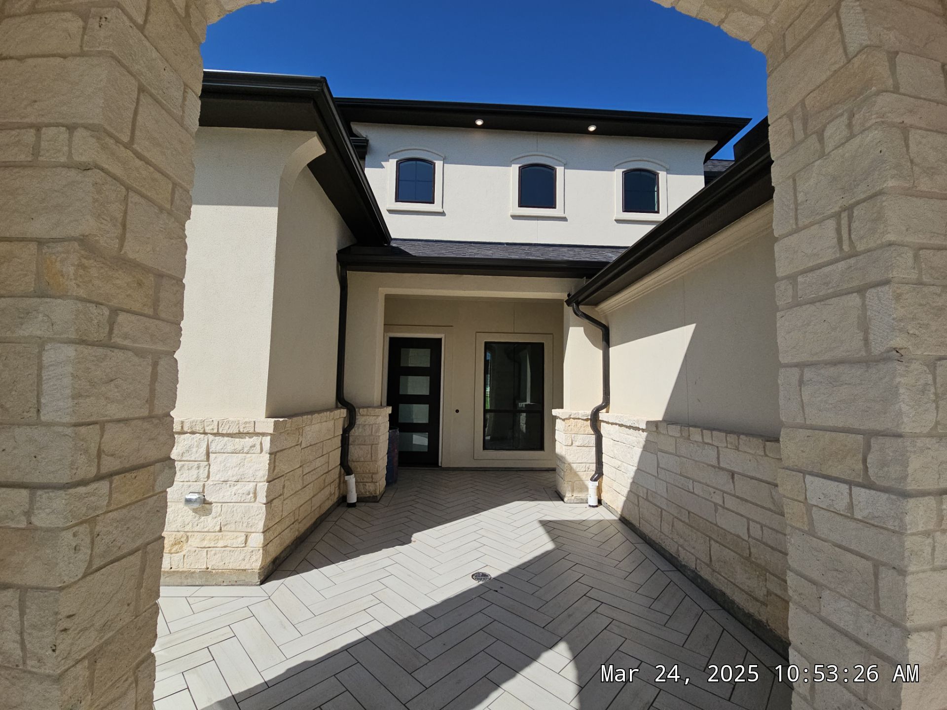 Waller 2025: Apex Stucco Expertise in a Custom Build by Apex Conventional Stucco Llc