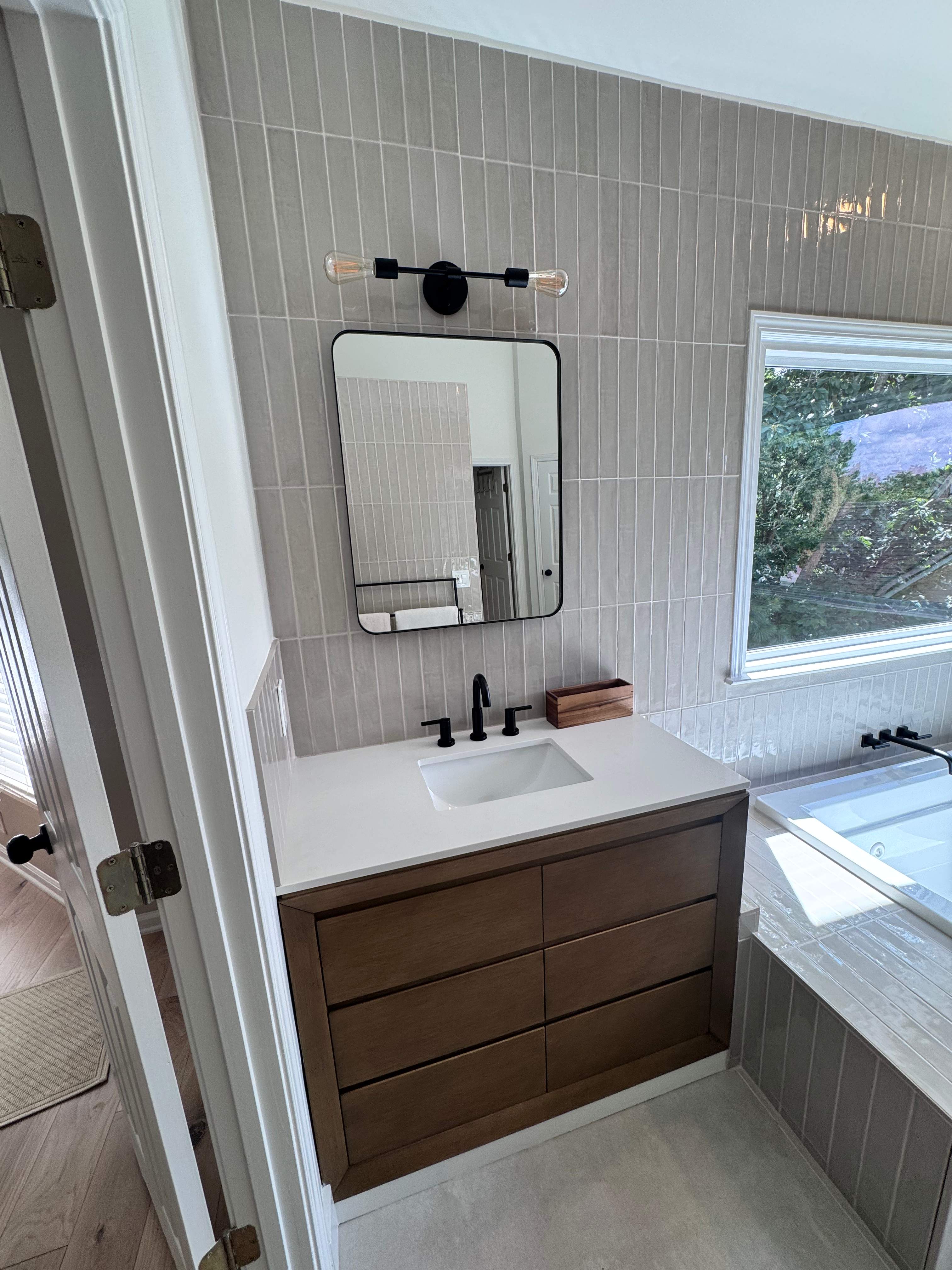 Master bathroom renovation by Prudencio