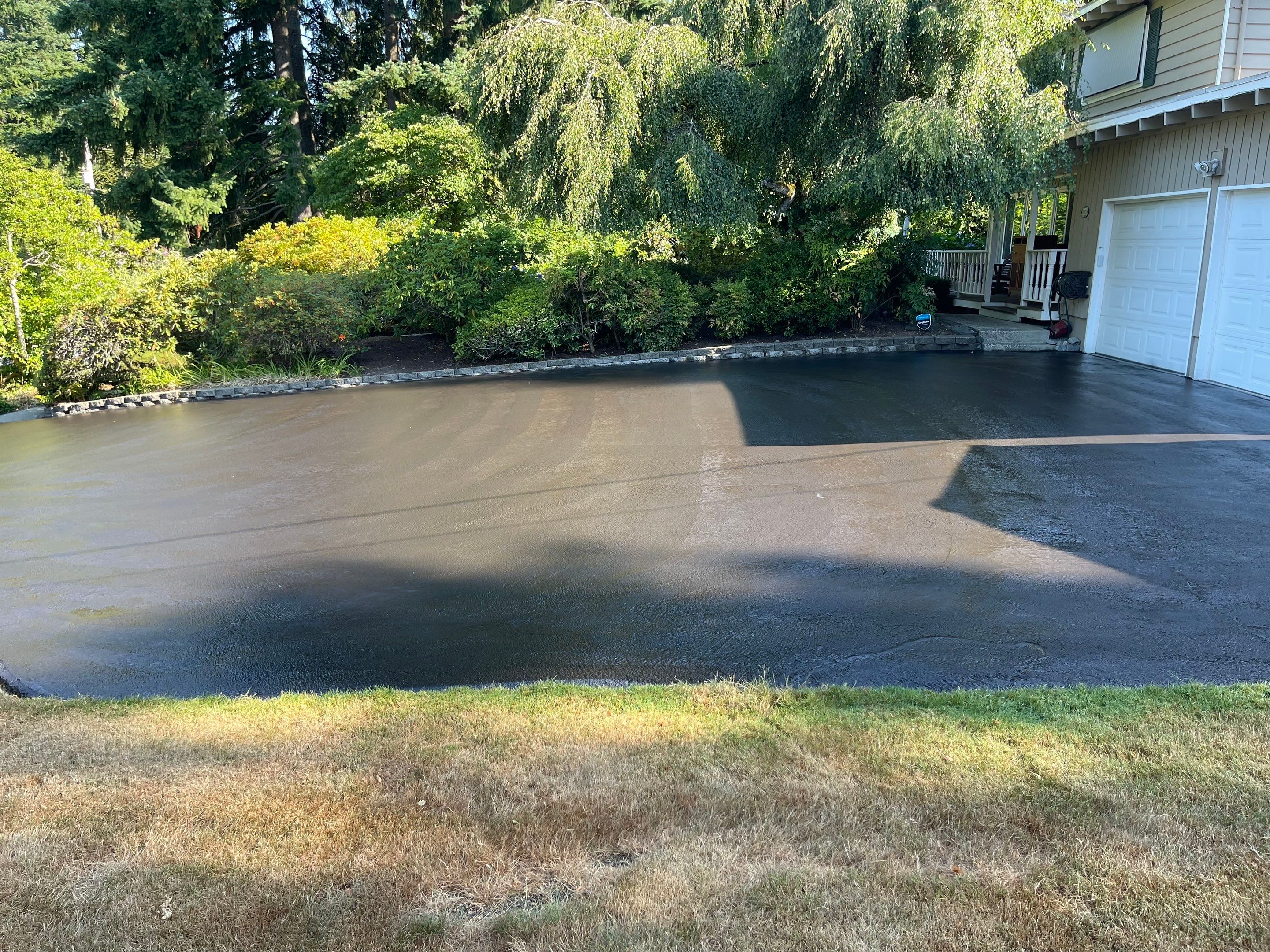 Driveway Sealcoat Repair | Woodinville  by Jireh Asphalt & Concrete Inc 