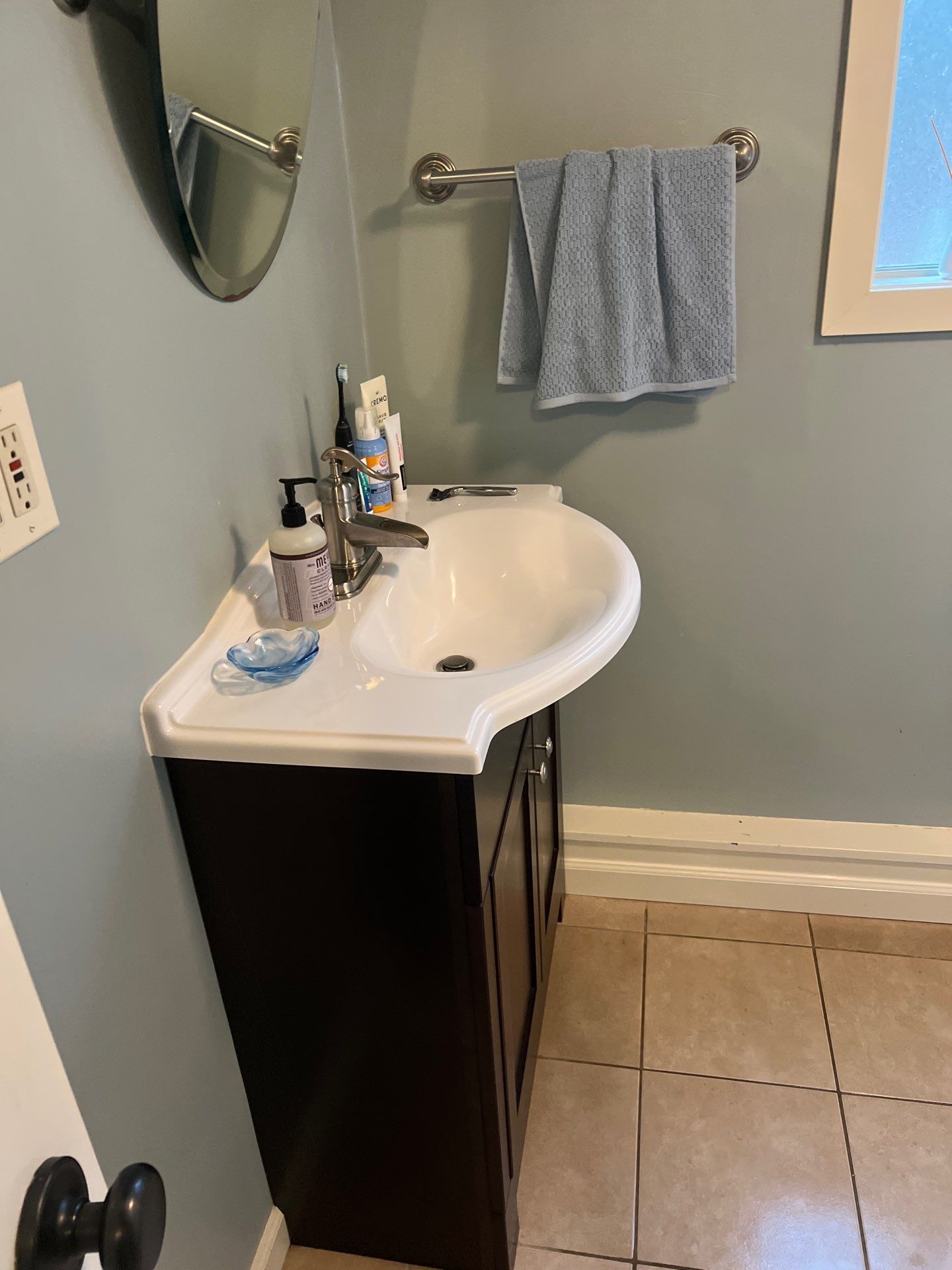 House cleaning in Lake Oswego by Cloud 9 Professional Cleaning Services