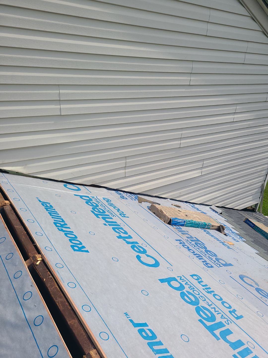 Vienna: Roof Replacement with CertainTeed Landmark Designer Shingles in Moire Black by RM Banning, Inc.