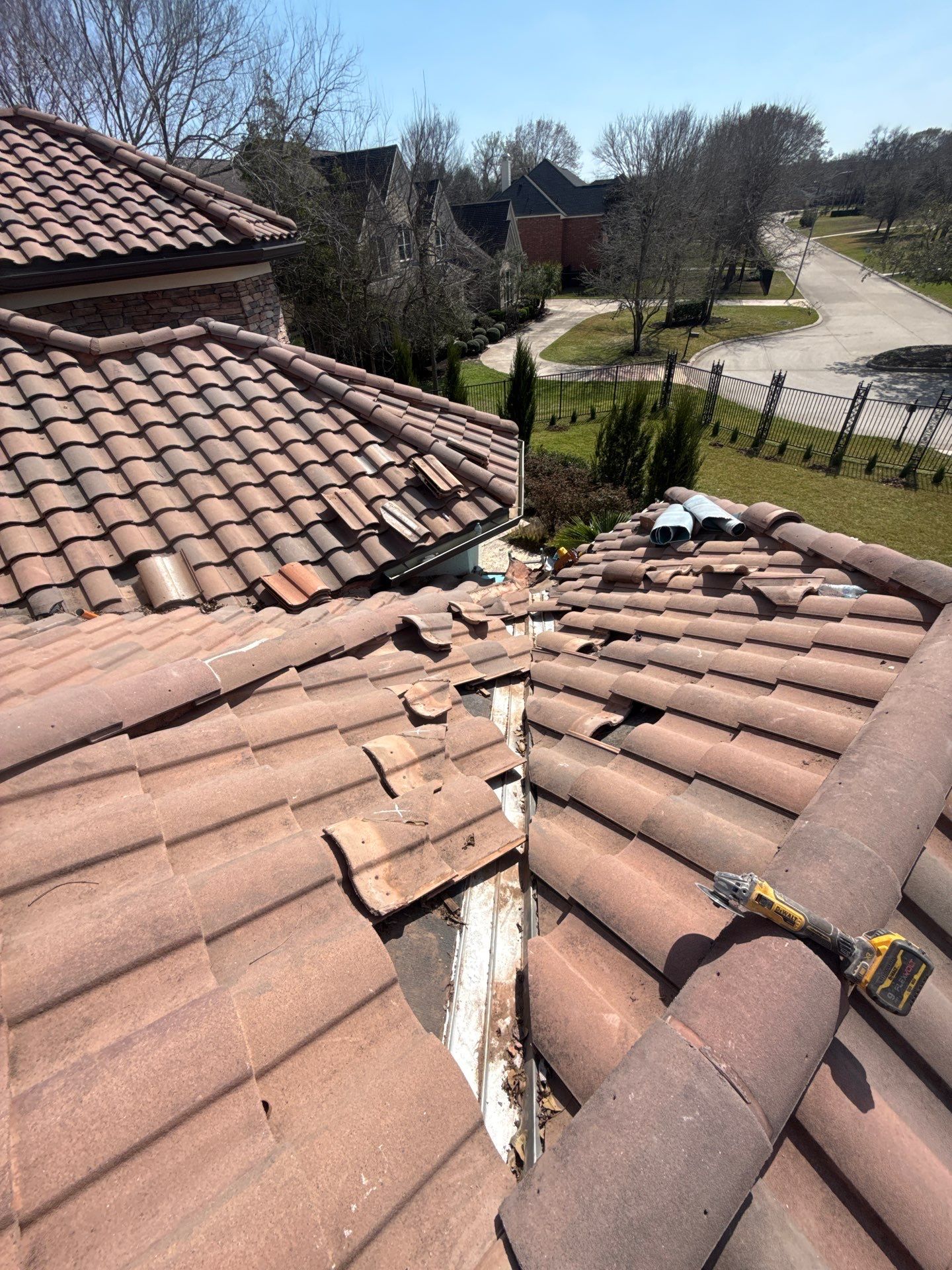 Roof Replacement in Sienna Village of Bees Creek, Missouri City TX by Roof Repair Company