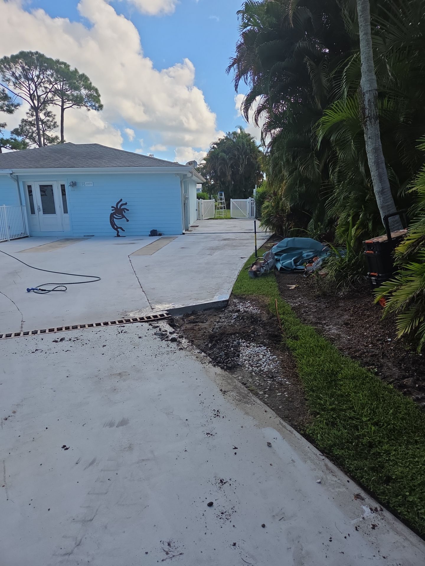 Stuart Showcase: Turning Concrete Chaos into Paver Perfection by Alpha Zeta Enterprises Inc