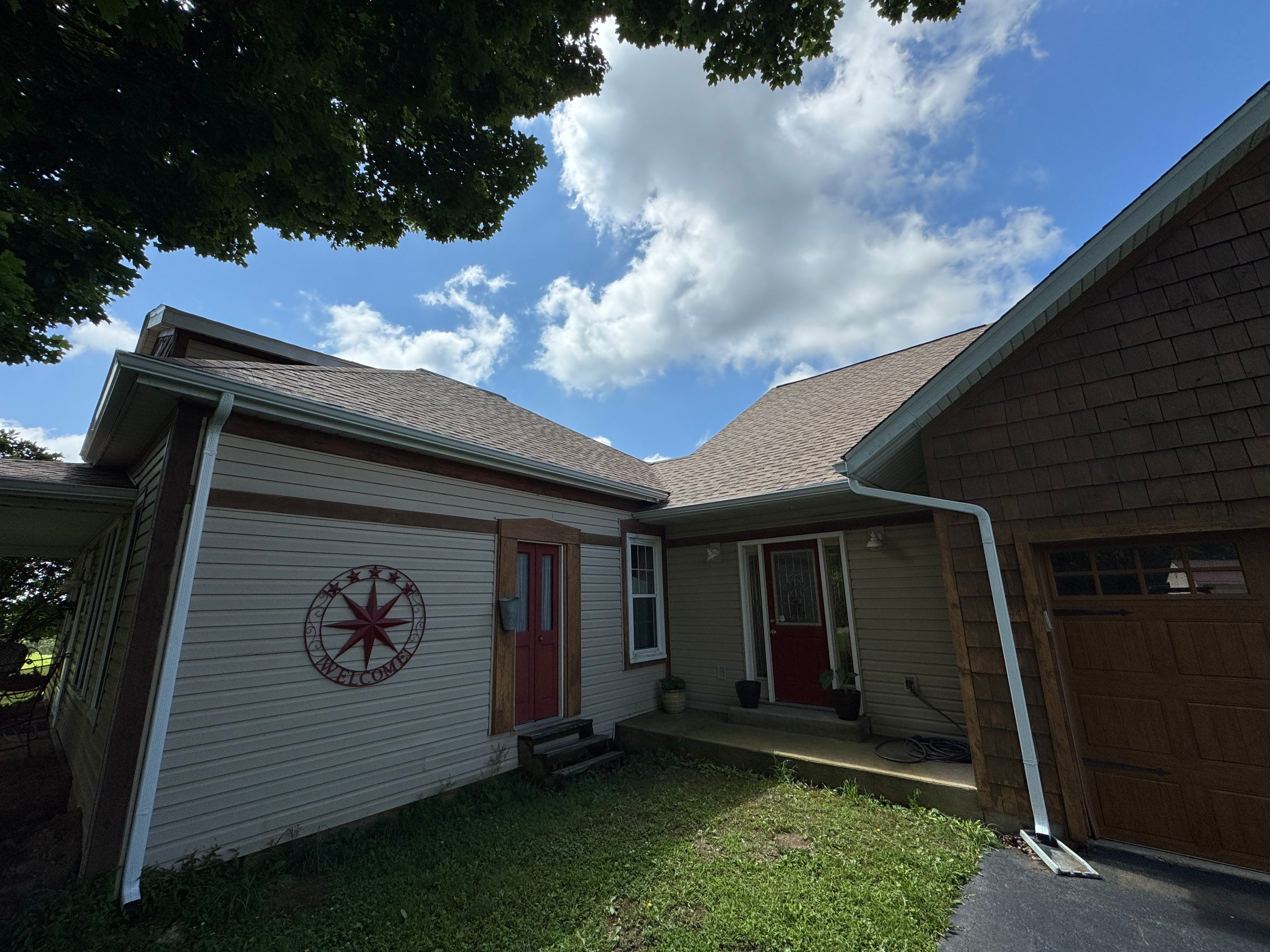 2271 Yellow Rock Road De Soto by Acute Roofing And Exteriors 