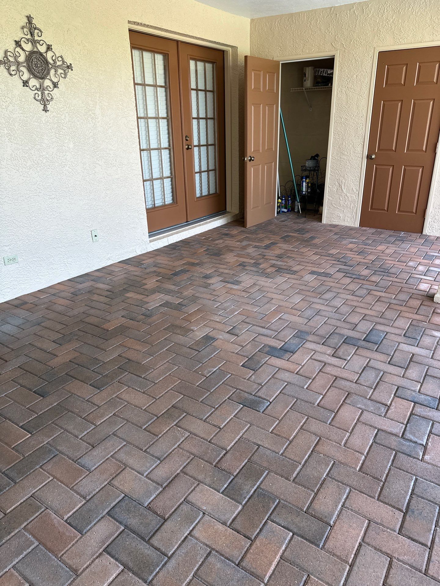 Paver Cleaning and Sealing in Apollo Beach by Supreme Paver Experts