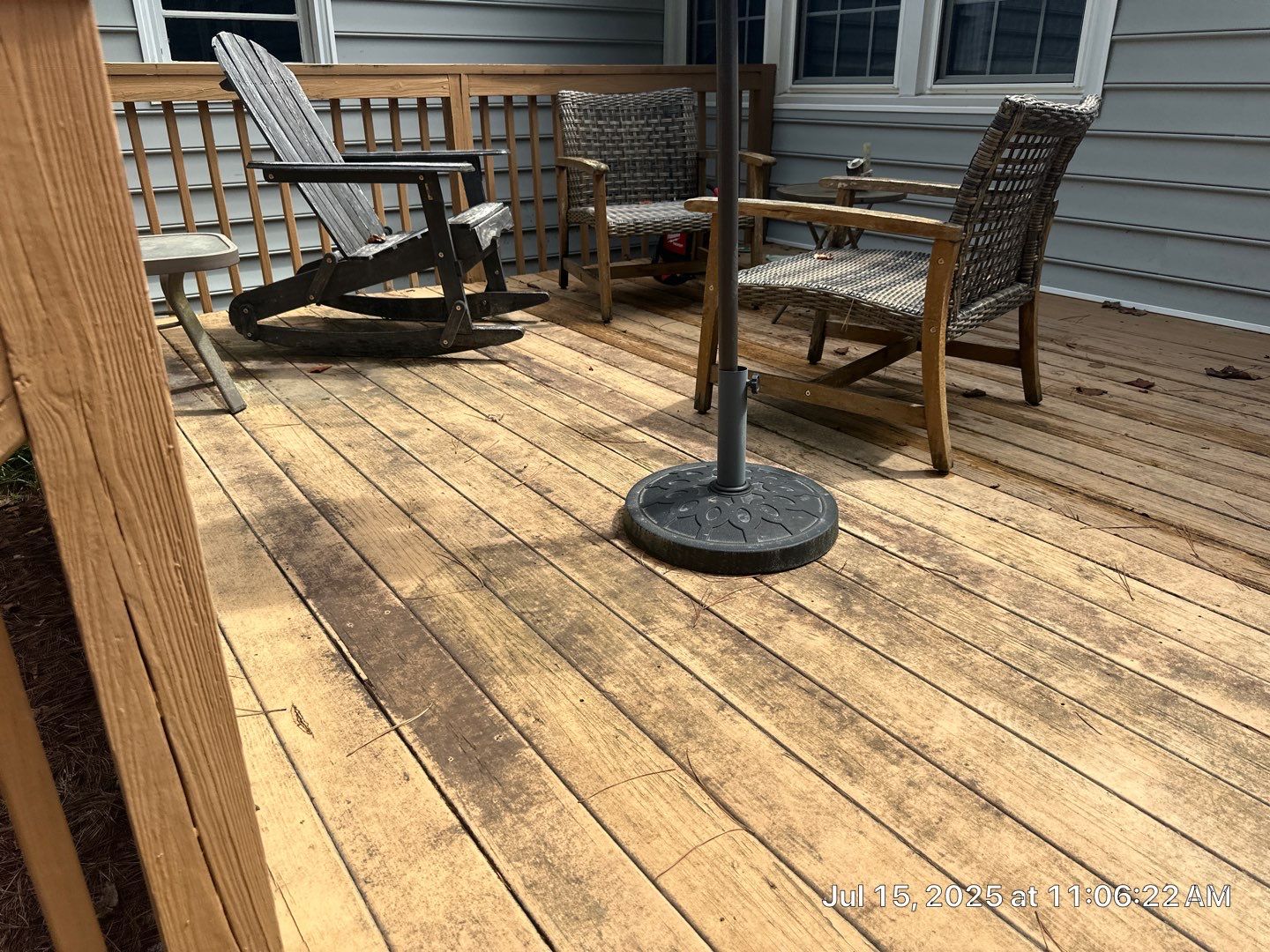 Wood Deck using Wood Stain by DuraSeal