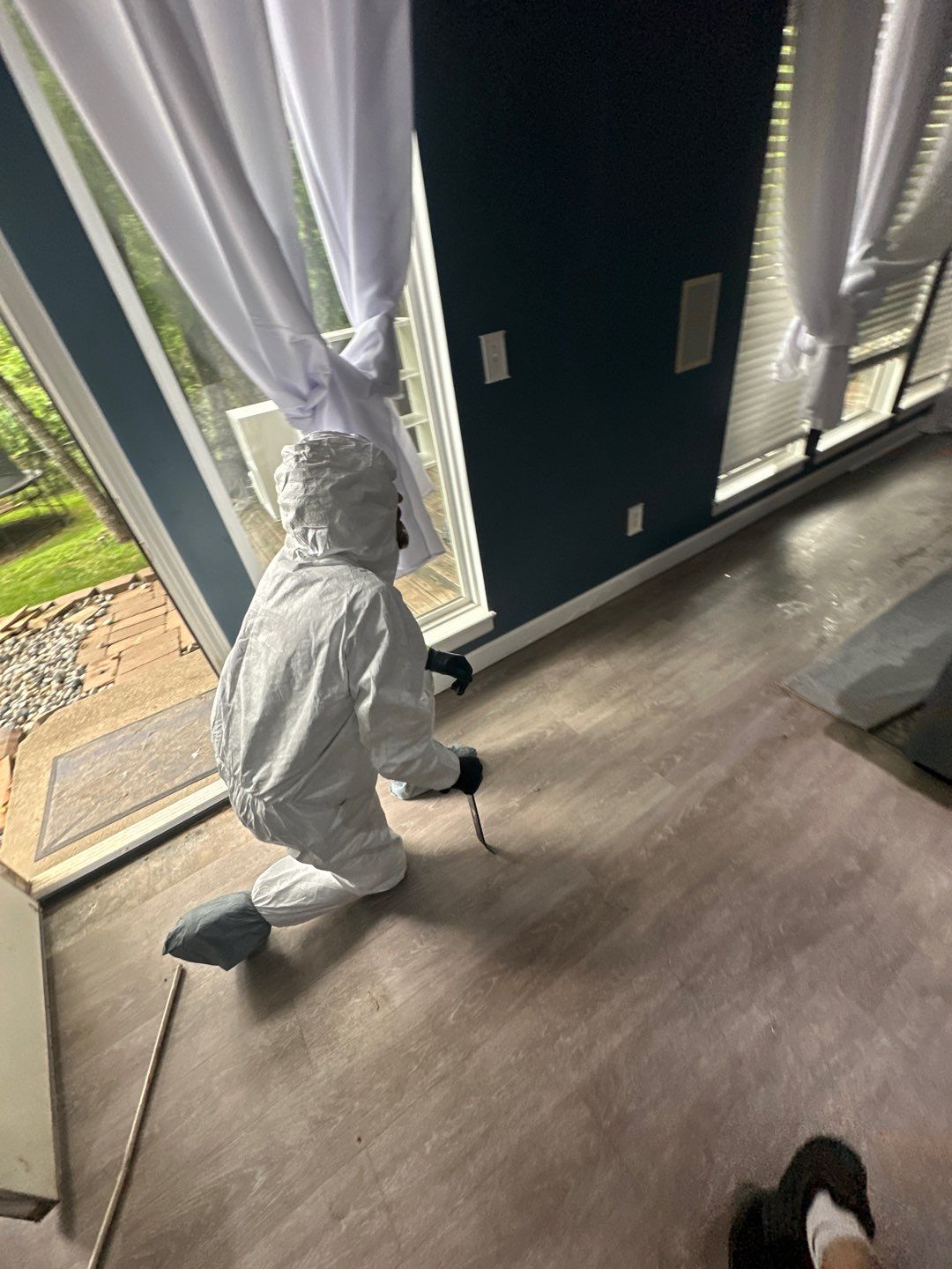 Full-Service Water Damage Mitigation and Structural Drying in Lone Jack by Fine Restoration
