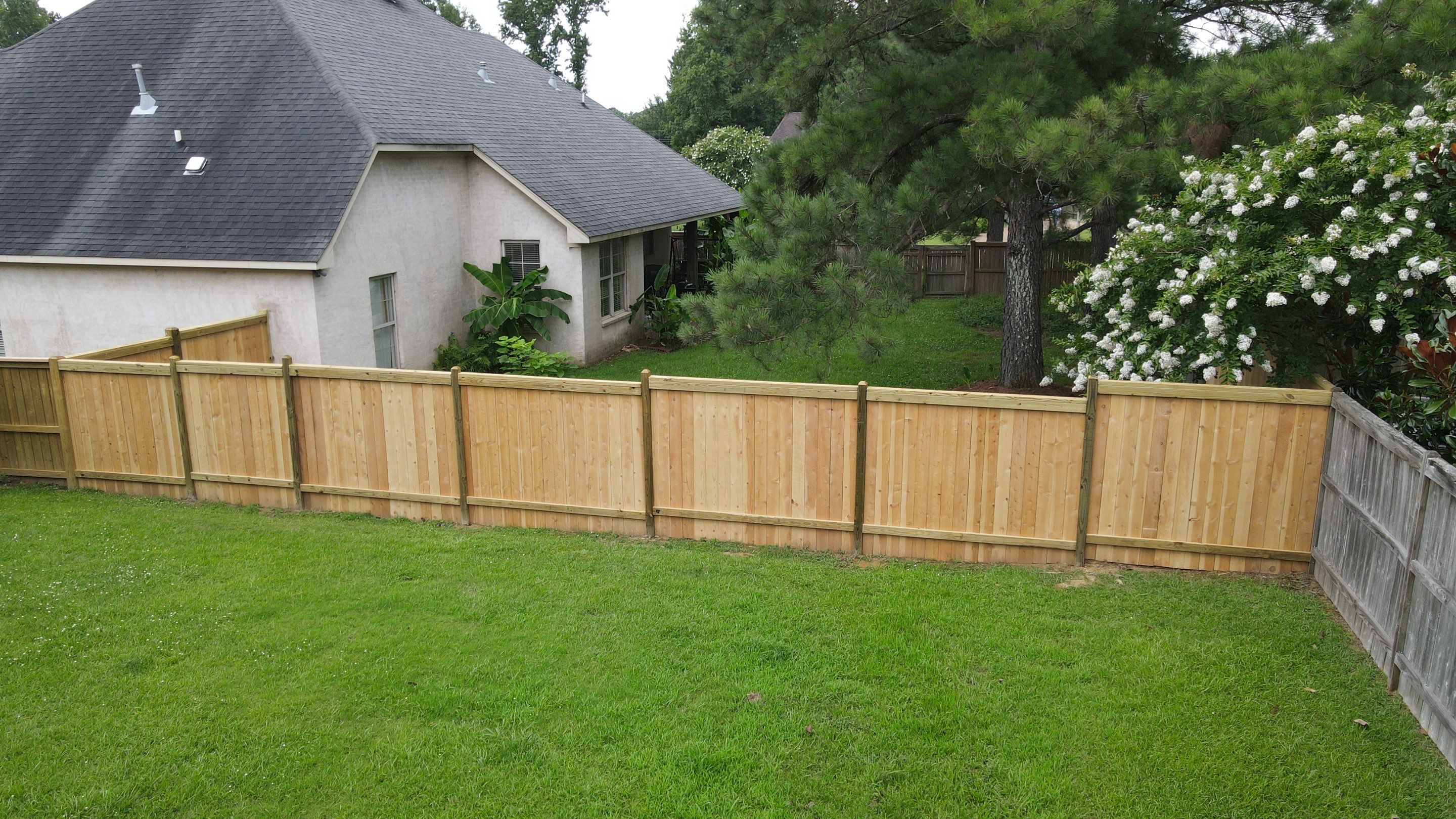 6ft Cedar Good Neighbor Fence Repair by Roberson Construction LLC