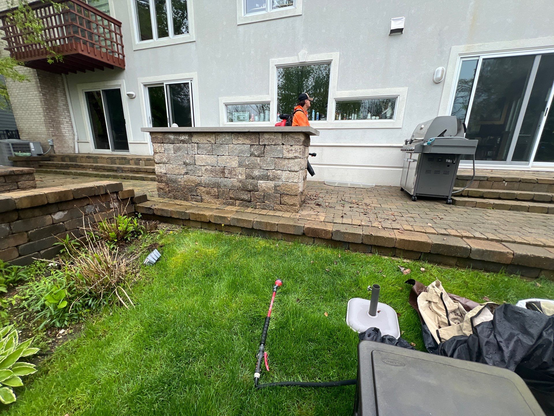 dryvit using Algaecide, soft wash soap by Northern Power Washing LLC.