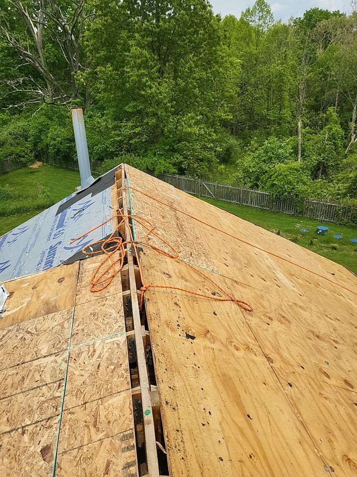 ATLAS PINNACLE COLOR: PRISTINE BLACK by Eagle Eye Roofing