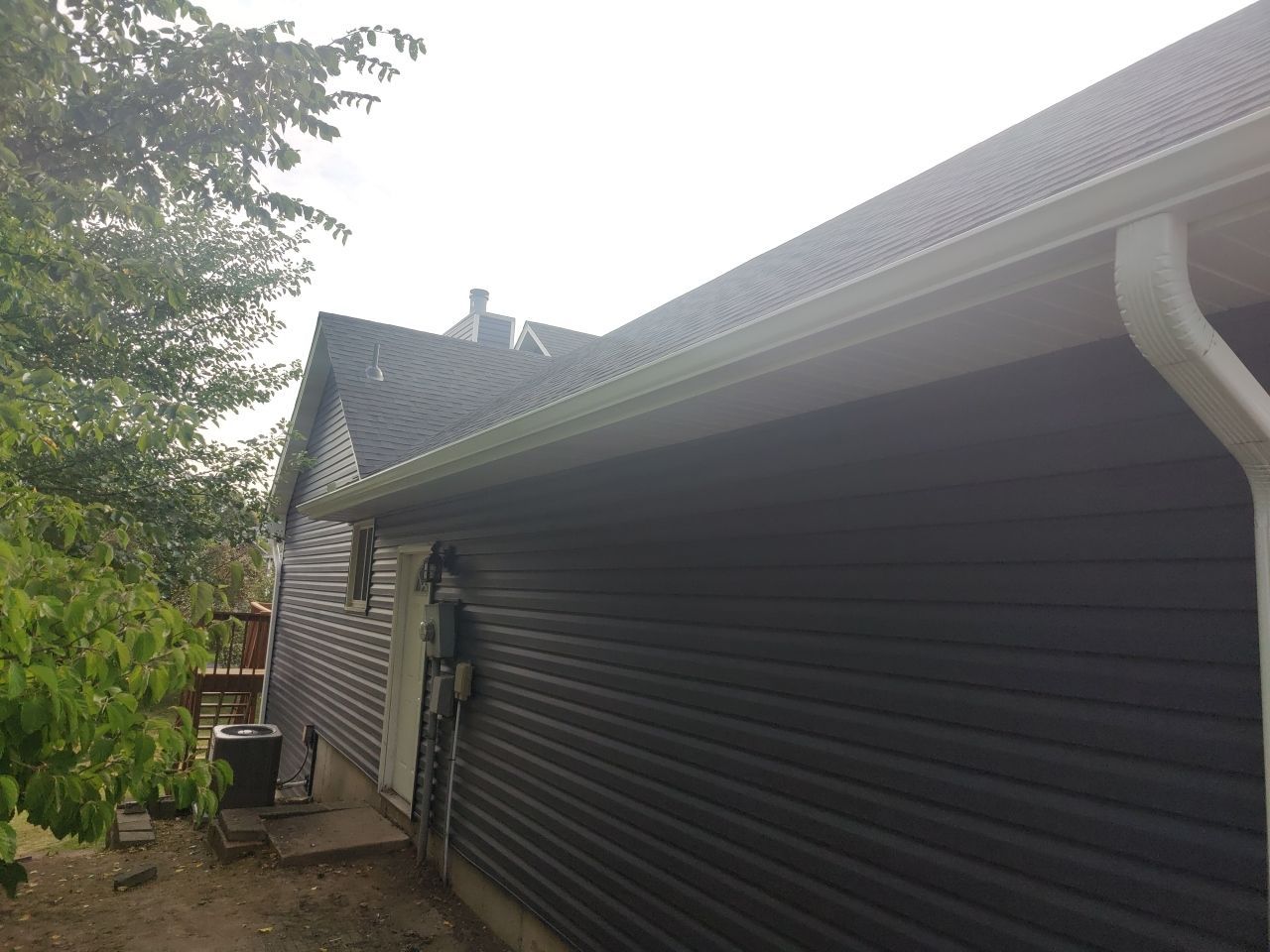 5" Gutters in Woodbury by Next Level Seamless Gutters / Exteriors Inc.