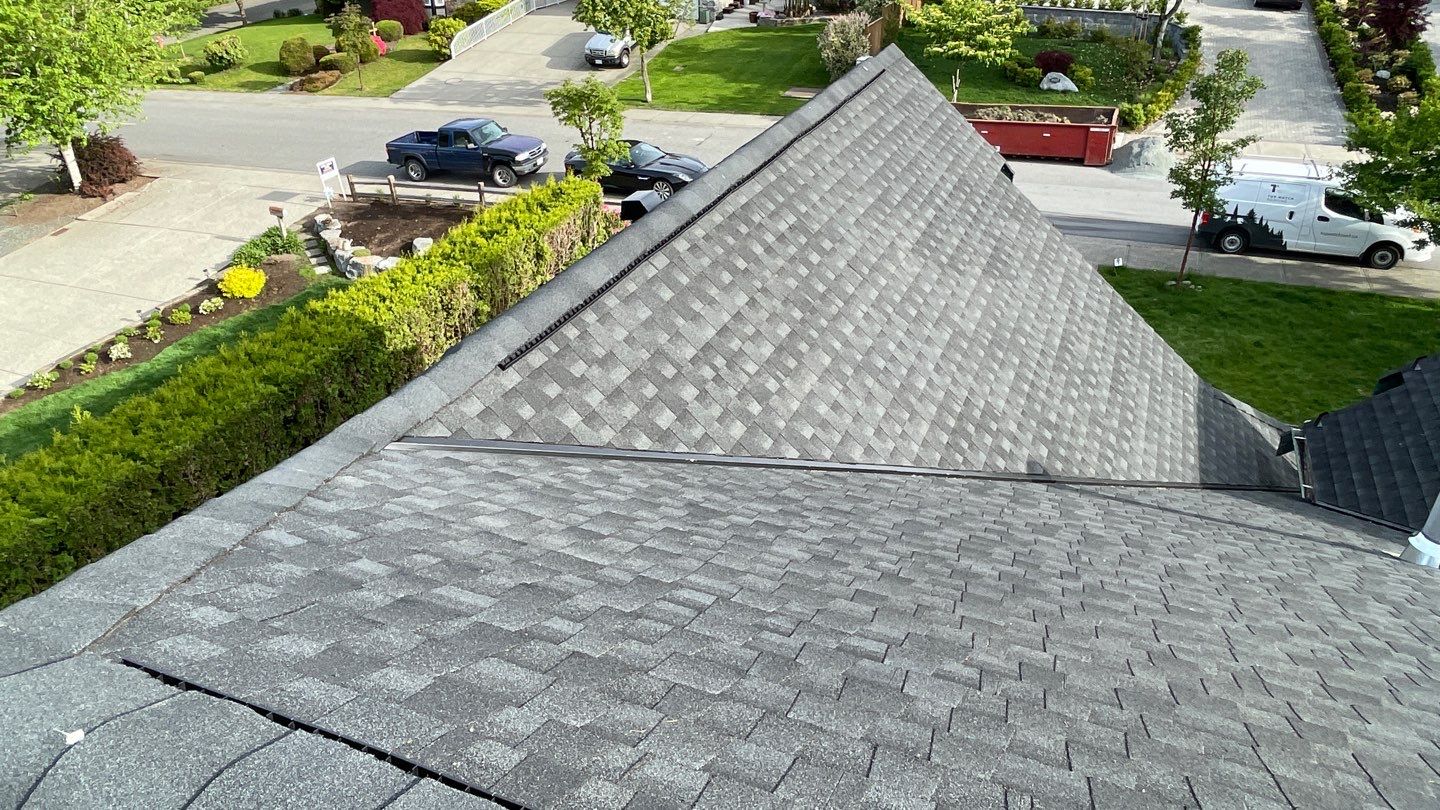 Residential Re-Roof using GAF timberline HDZ Charcoal by Top Notch Roofing Inc