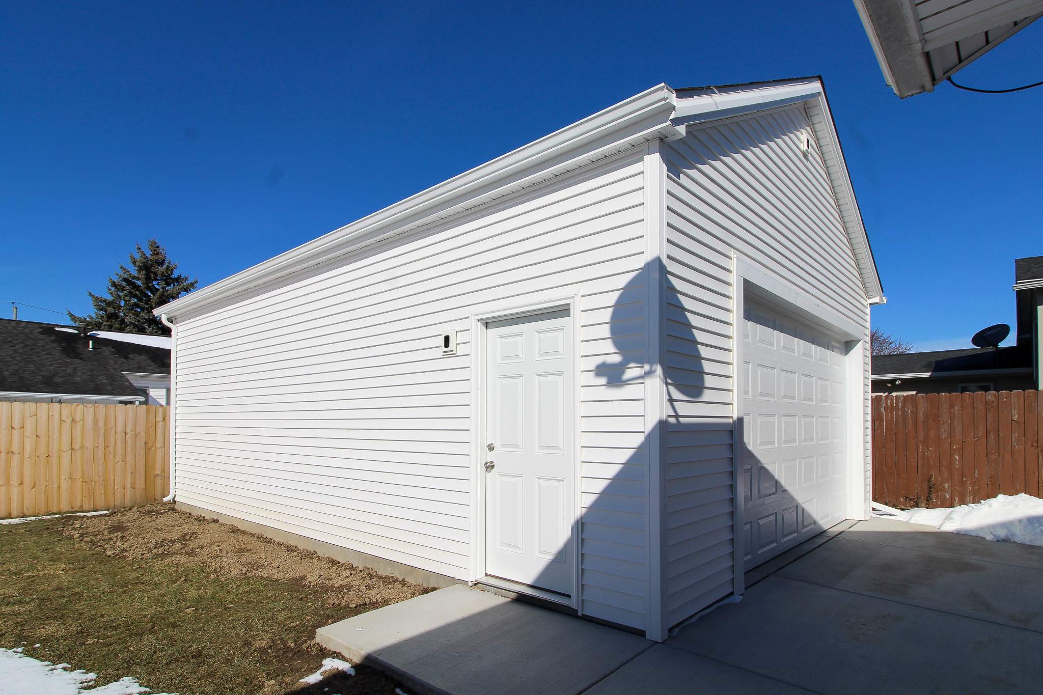Garage by Ivy Lea Construction