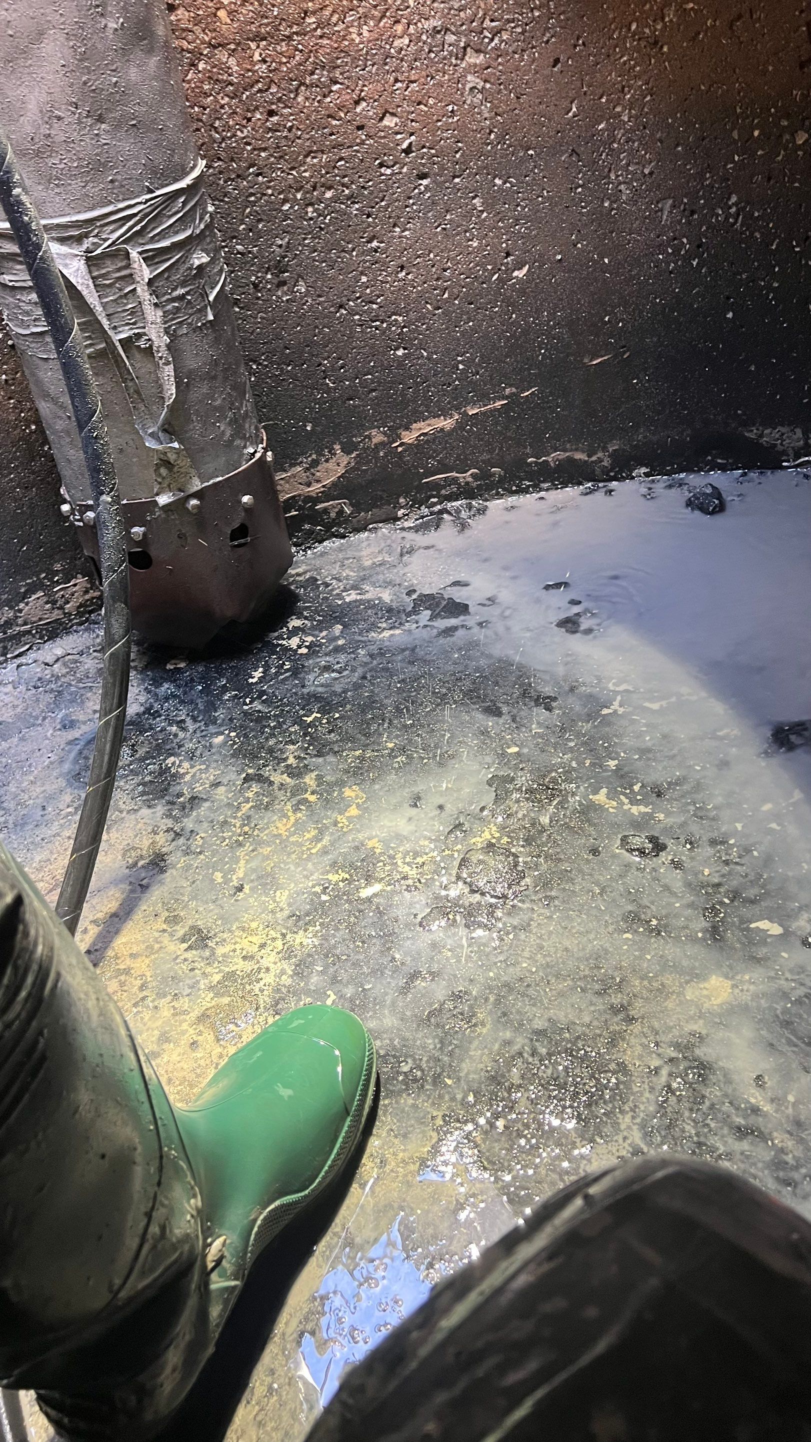Condo Parking Garage Cleanup and Stormwater System Maintenance by APS Power & Water