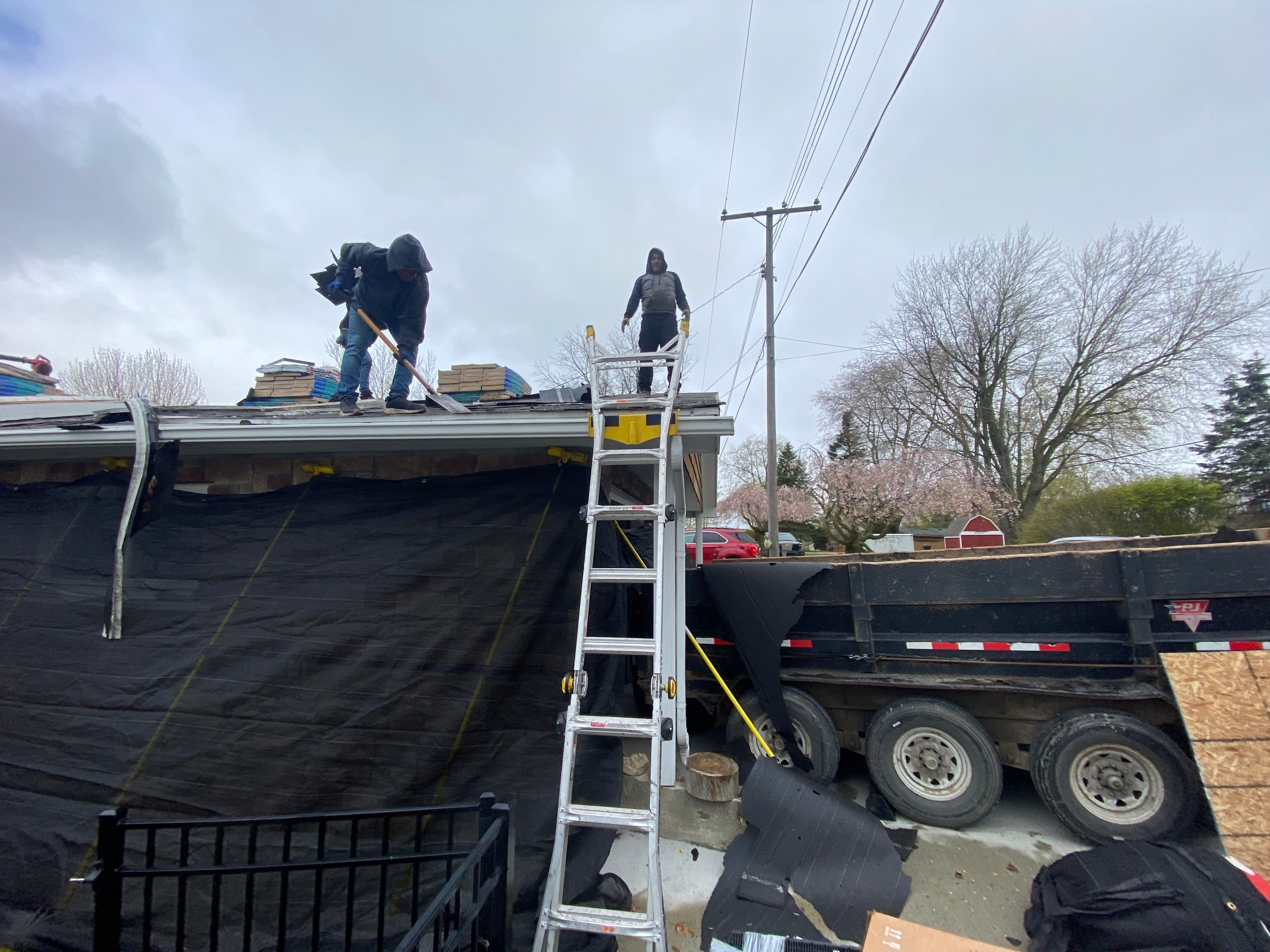 Roof Replacement using CertainTeed Landmark by 180 Contractors