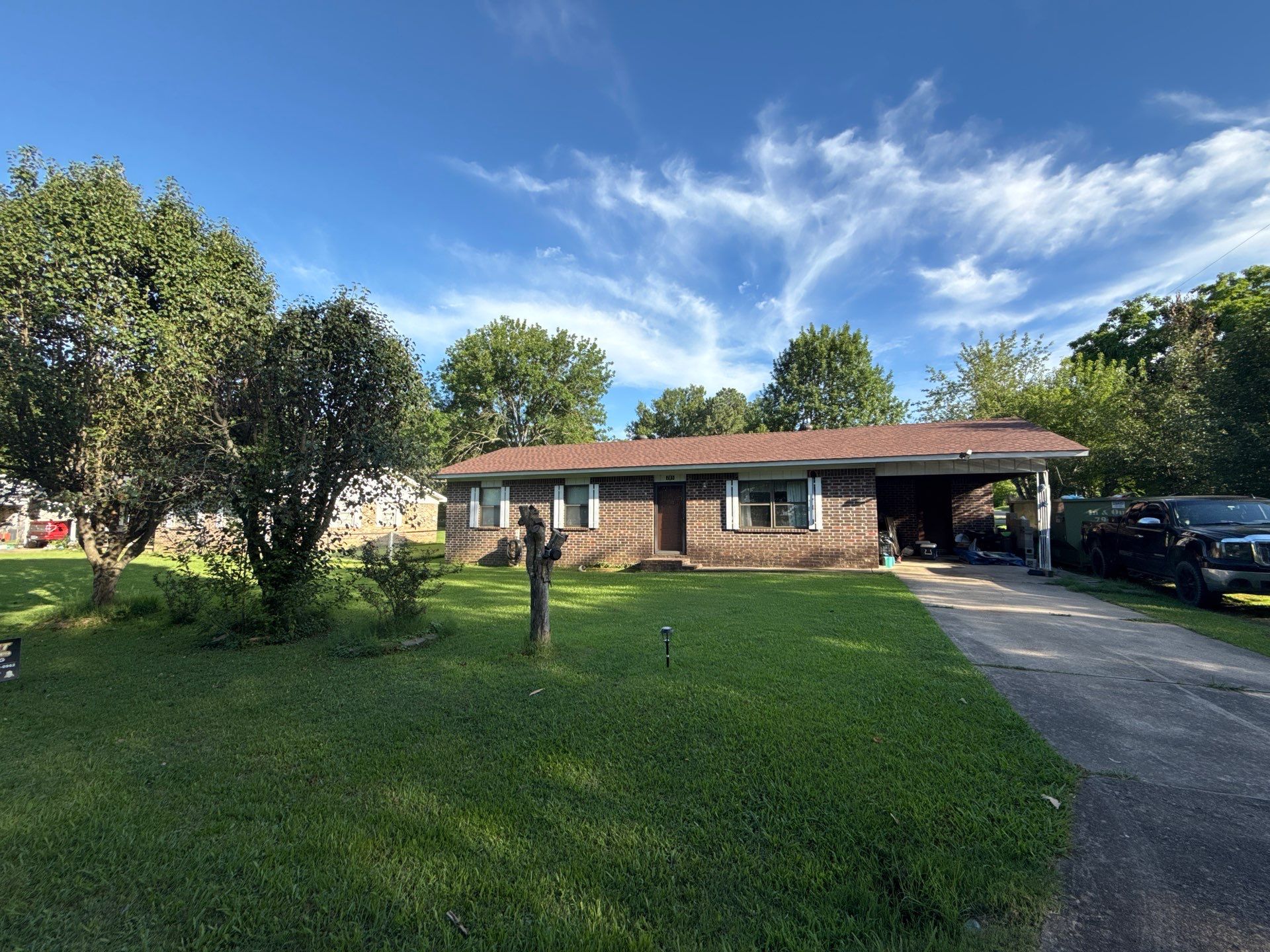 Roof replacement Waldron, AR by In & Out Construction & Remodeling, LLC