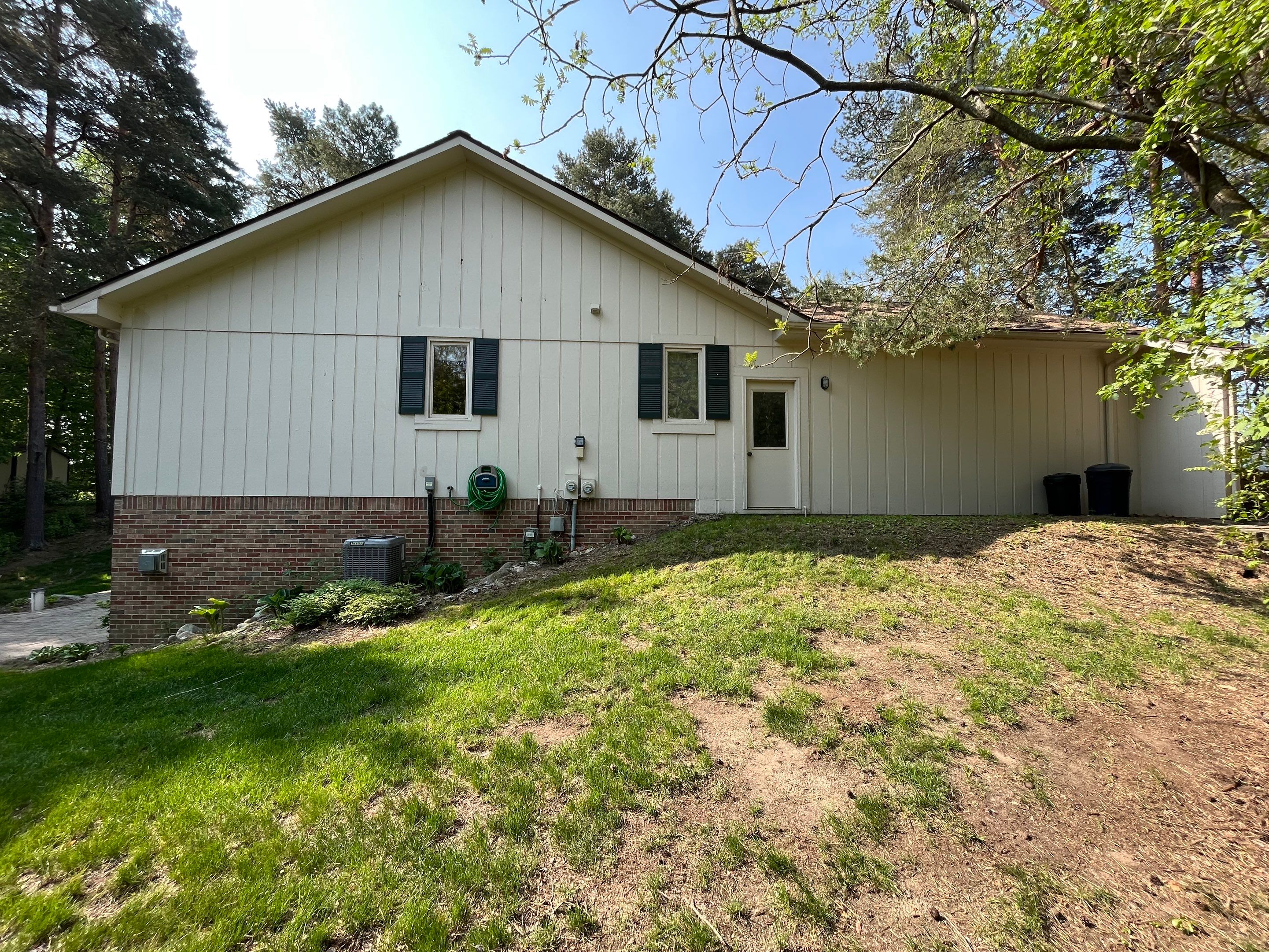 Siding Replacement using CertainTeed Restoration Classis D4 by 180 Contractors