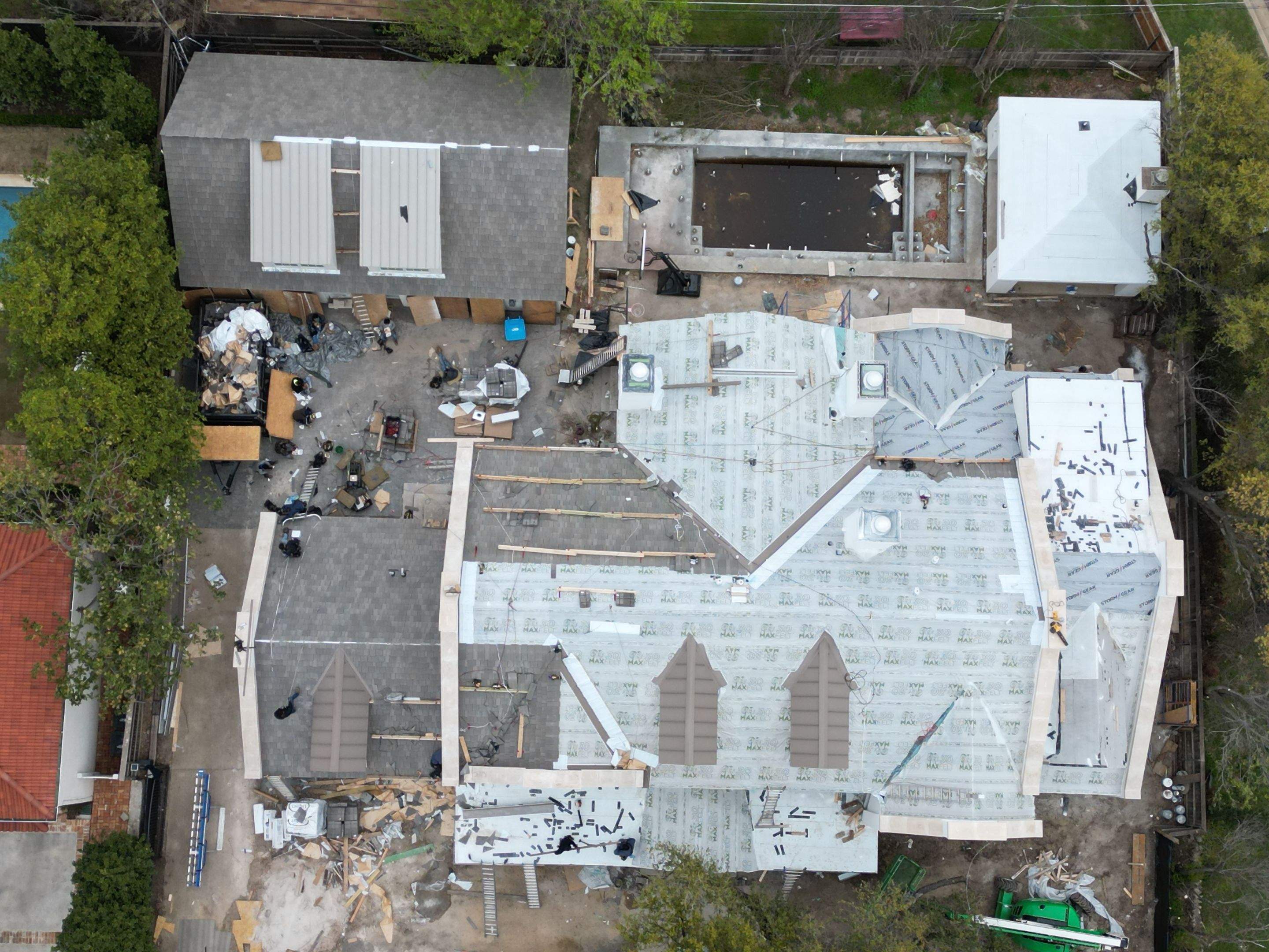 Residential Roofing Installation using DaVinci Multi Width Shake by Harvey Roofing & Construction