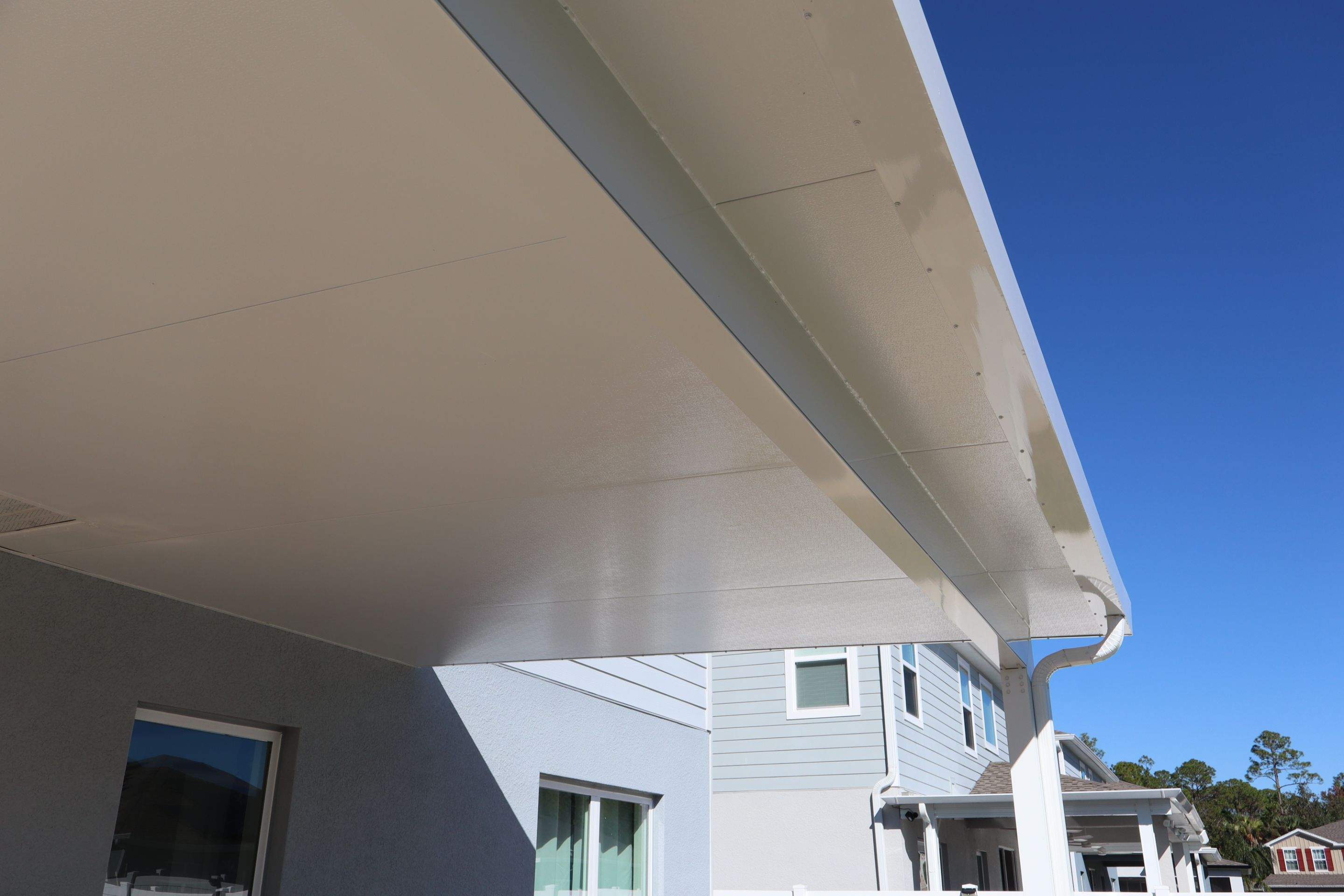 Patio cover and pavers  using Aluminum  by Orlando pergolas 