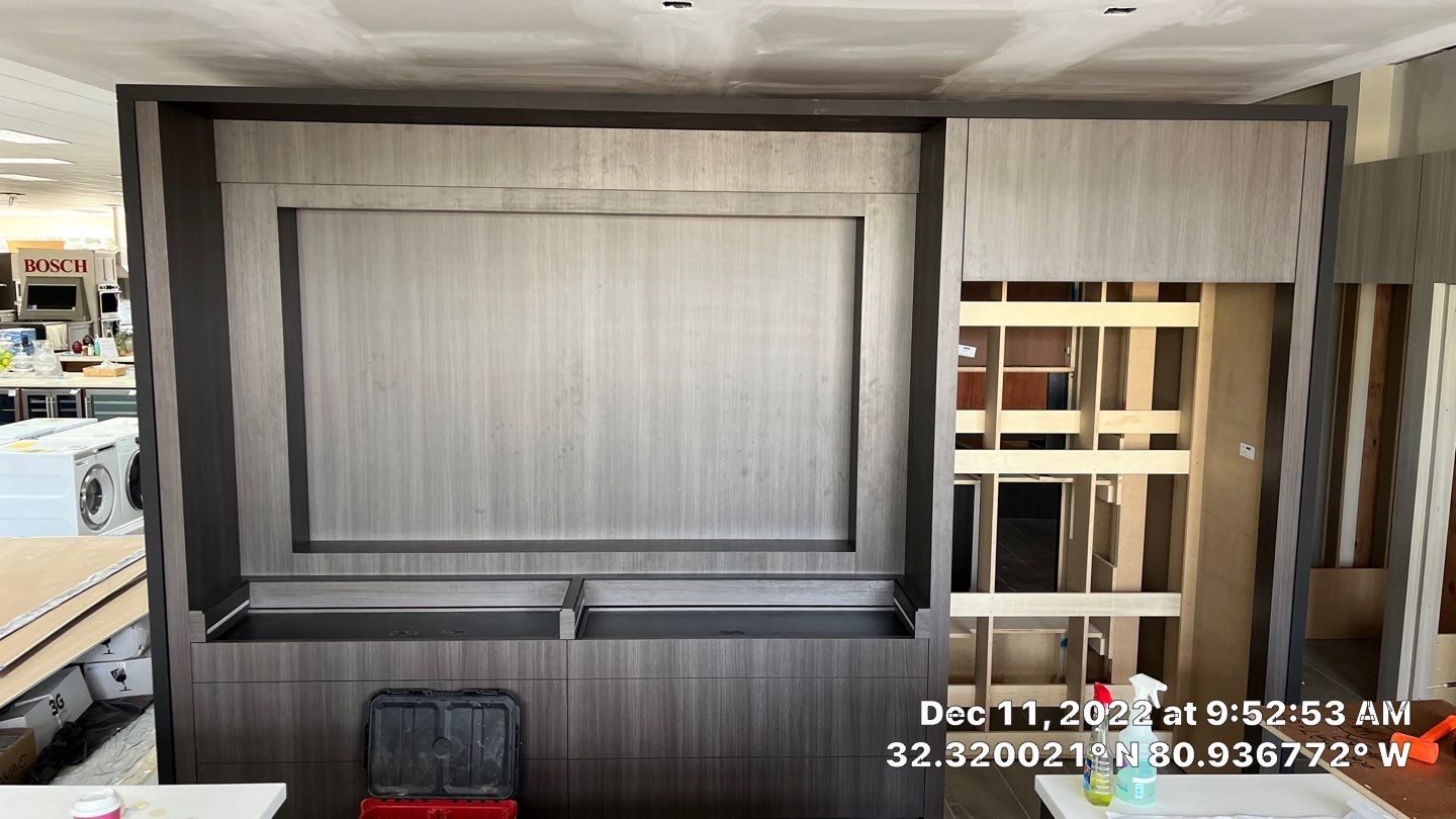 Construct Living Kitchen by Thompson Industrial
