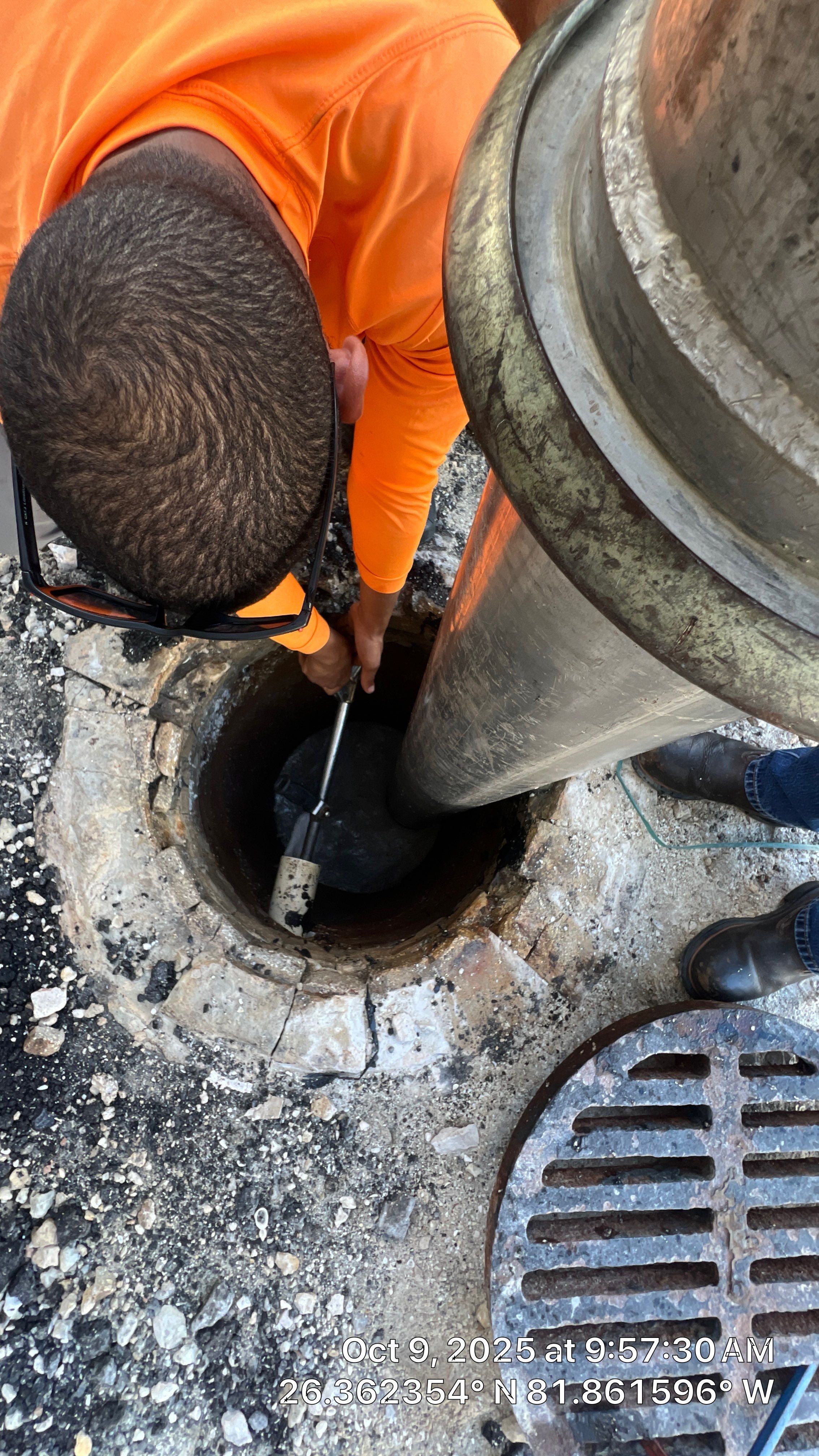 Little Hickory Island Condo Catch Basin Cleanout by APS Power & Water