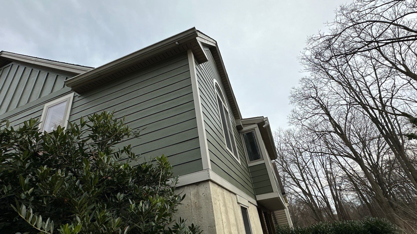 Siding Installation using JH Batten Smooth by ExteriorPros