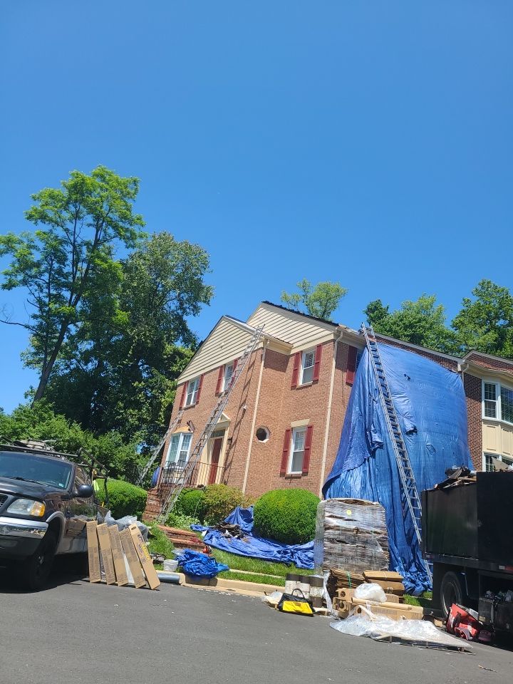 Falls Church - 18" Perfection CCA Shakes in Western Red Cedar by RM Banning, Inc.