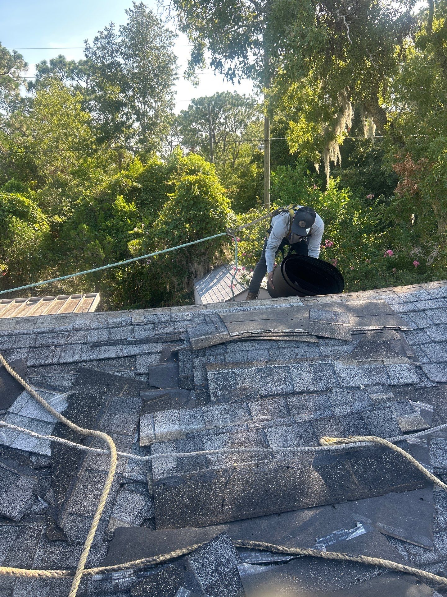 Residential Roof Installation With Atlas Pinnacle Pristine Shingles in Ocala by Pinnacle Roofing Group
