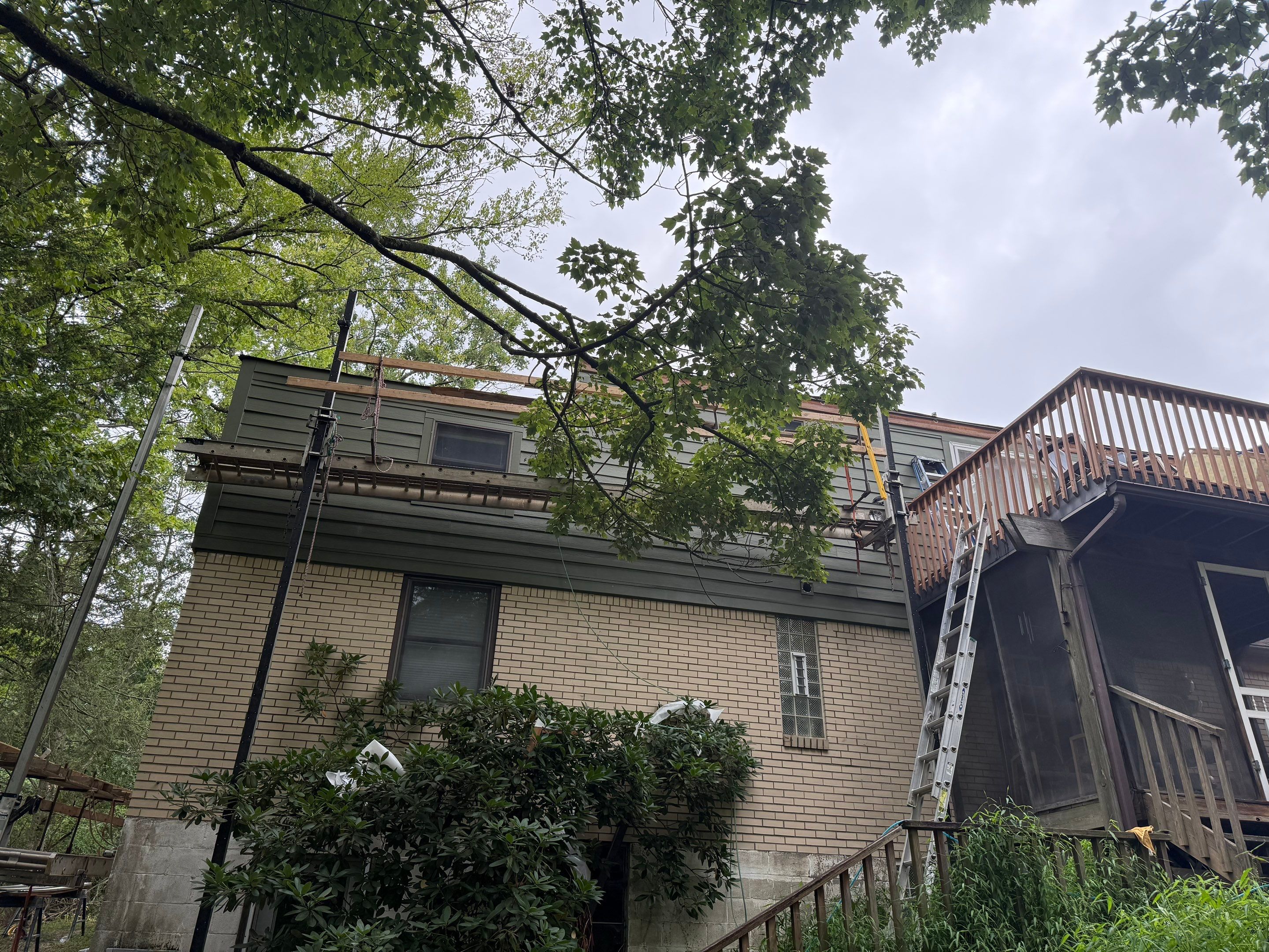 Hardie siding  by Cousins Roofing Siding & Decks