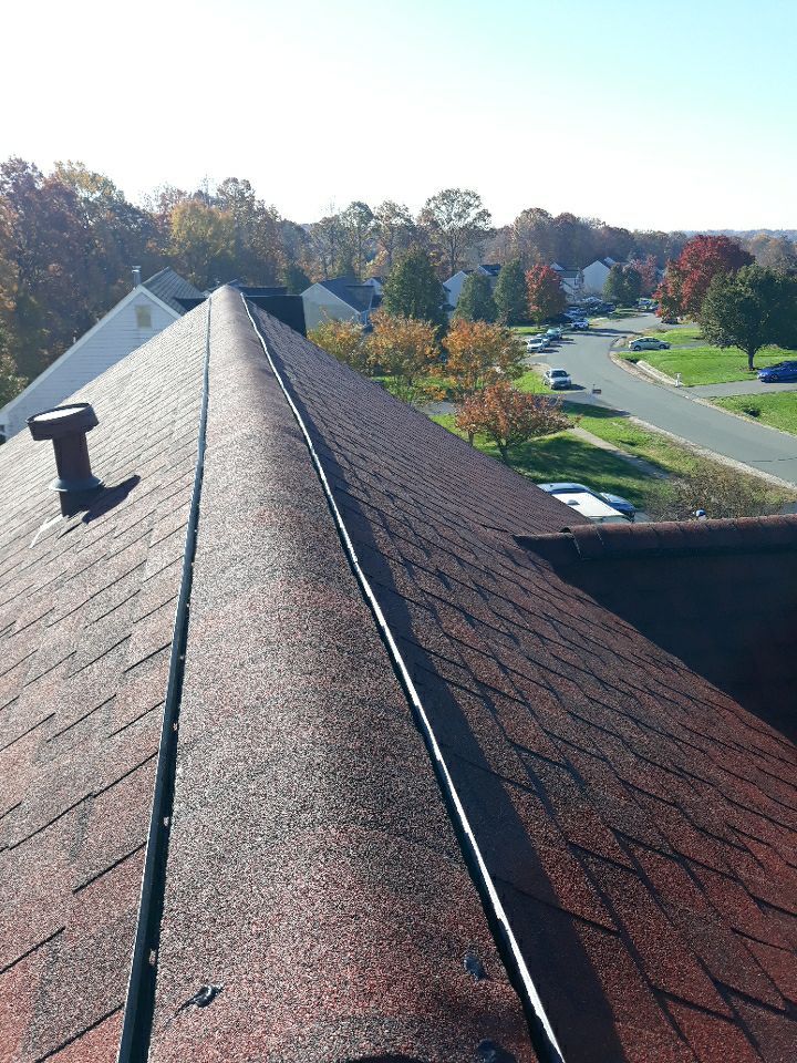 Woodbridge: CertainTeed Landmark Designer Shingles in Cottage Red by RM Banning, Inc.