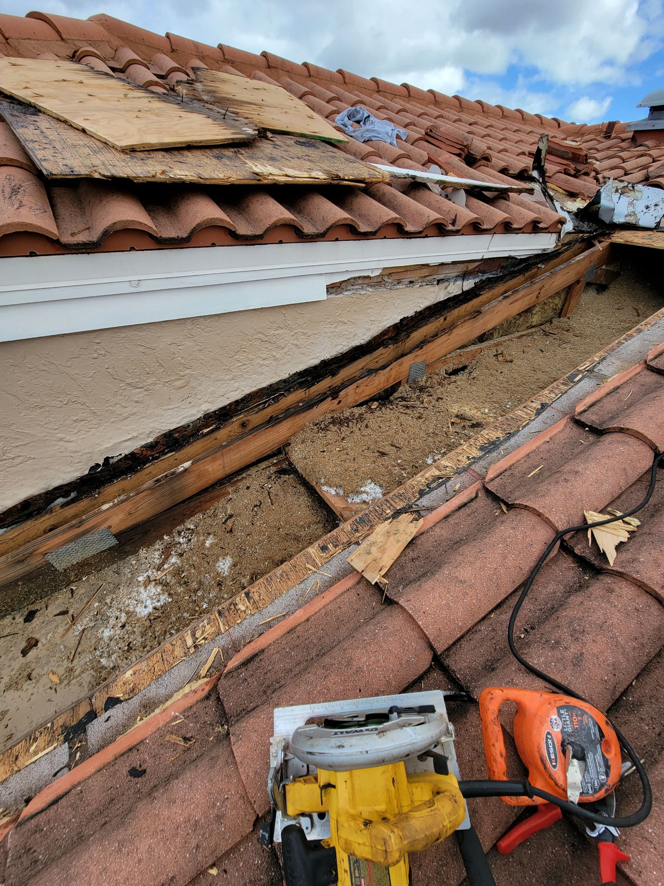 Villa Sonrisa Dr., Boca Raton, FL by G&J Roofing 