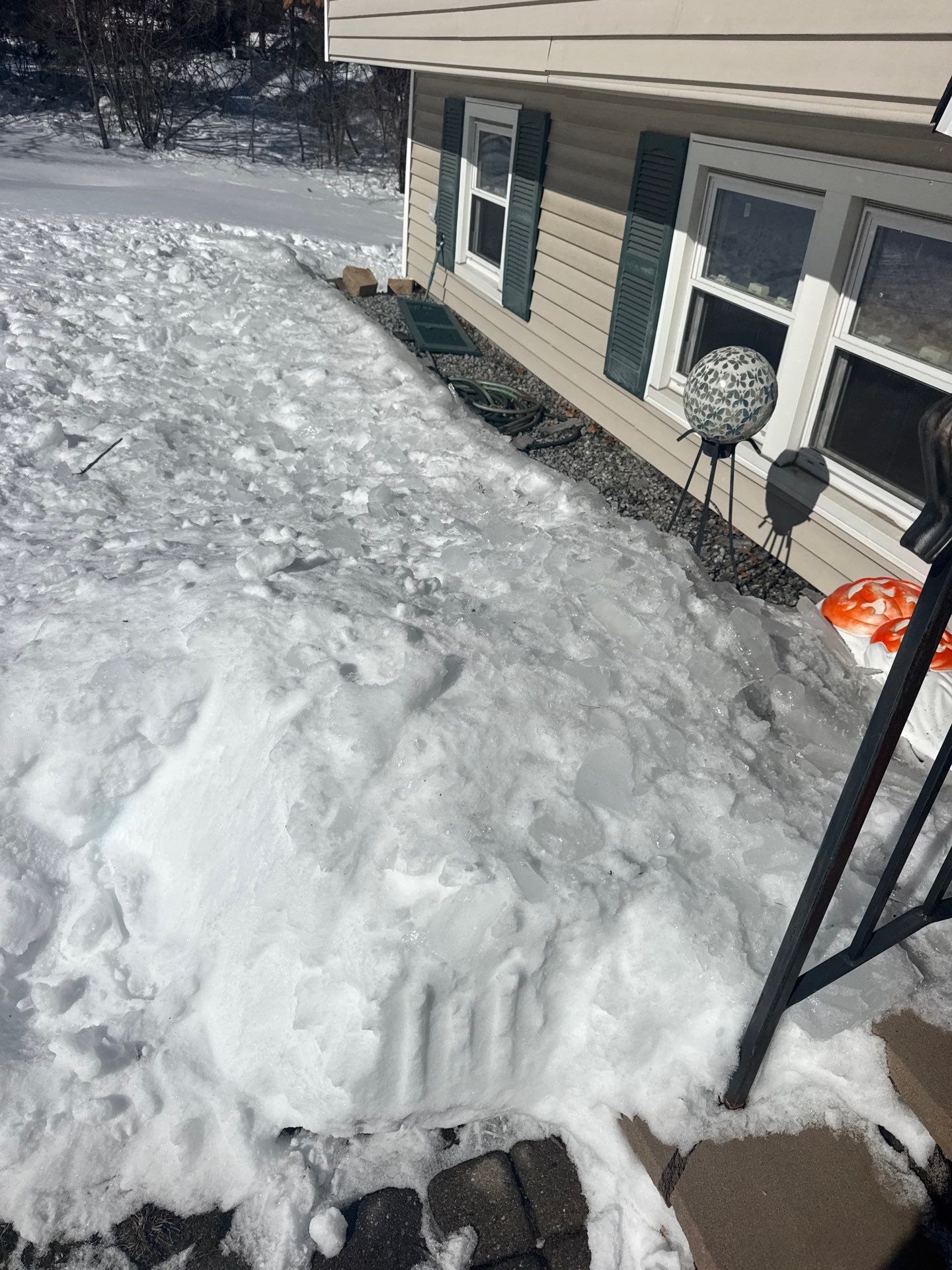 Ice Dam Removal & Snow Removal in Tewksbury, MA by Mighty Dog Roofing of Greater Middlesex County