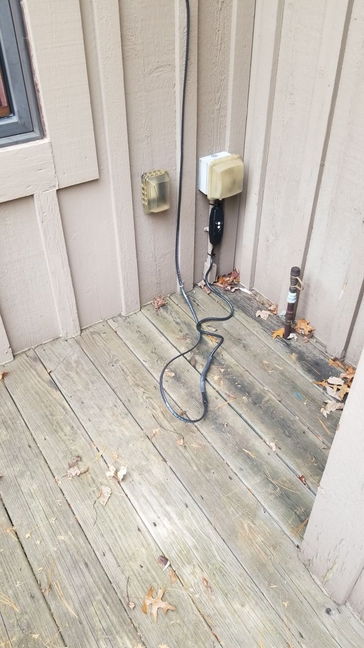 Heat Cables  using Raychem by Absolute Roofing and Construction