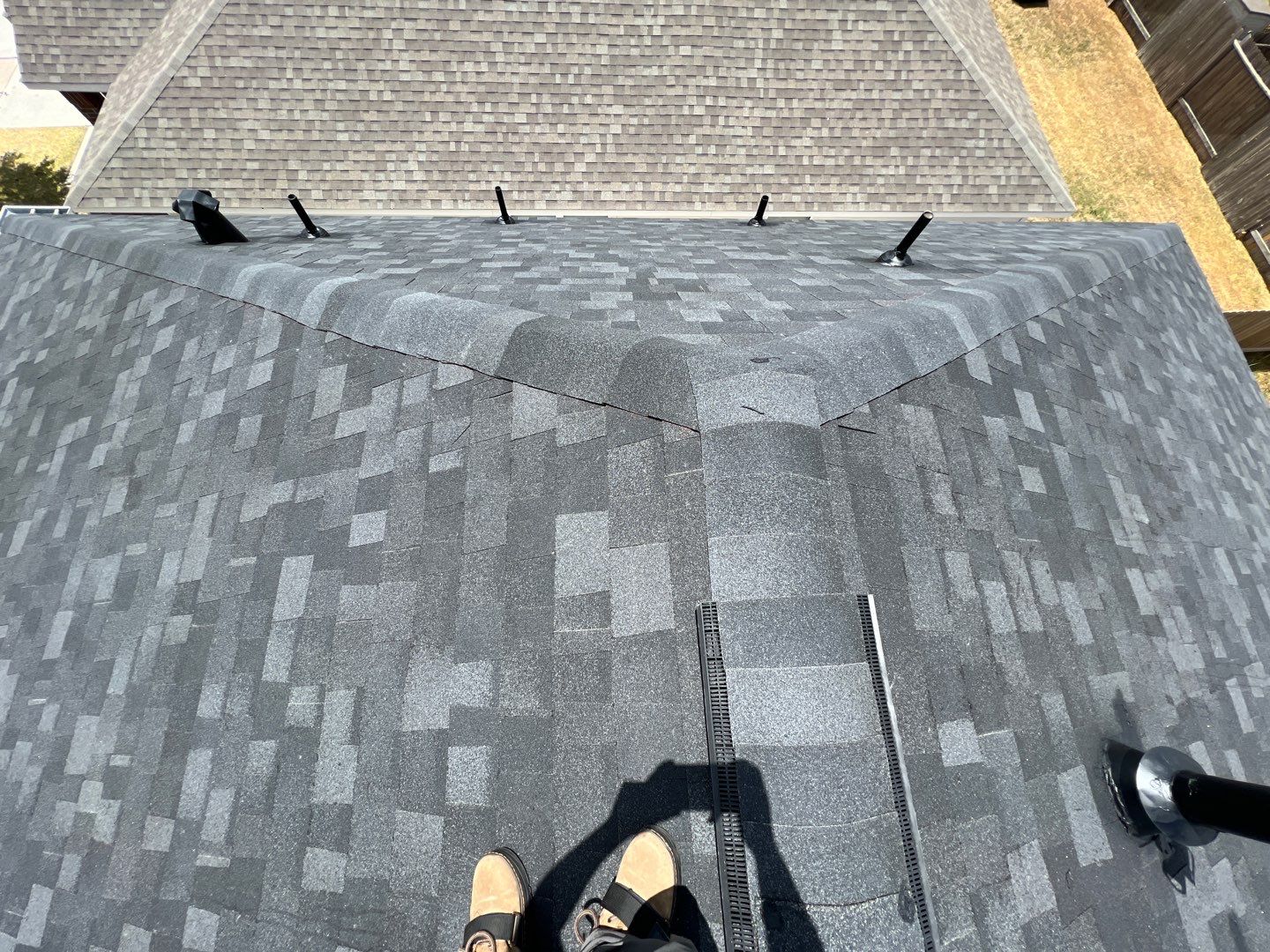 OC Duration Moire Back by HHH Roofing & Construction