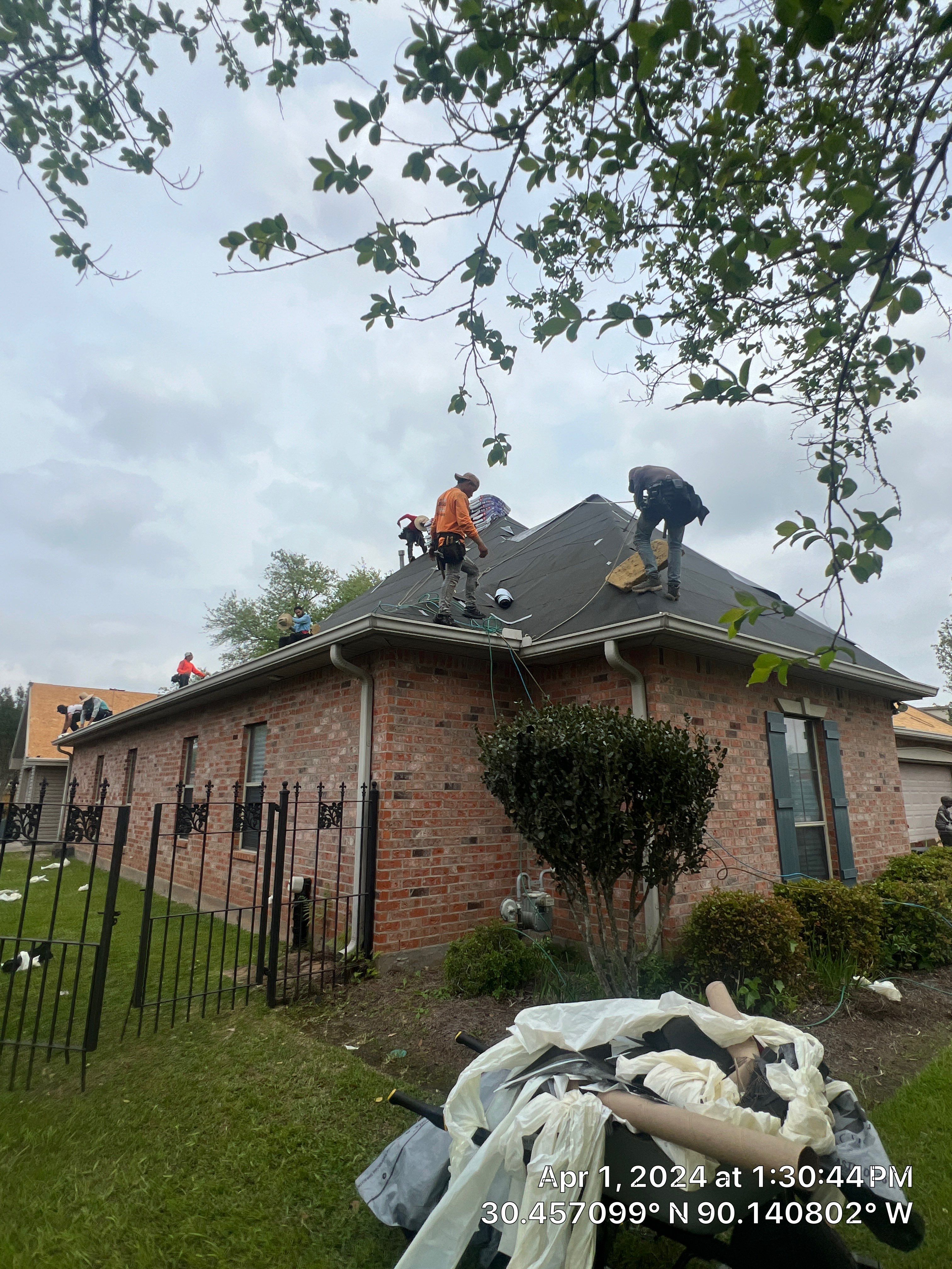 IBHS Fortified Residential Roofing Installation using GAF Timberline HDZ Slate Algae Resistant Laminated High Definition Shingles by Bergens Roofing