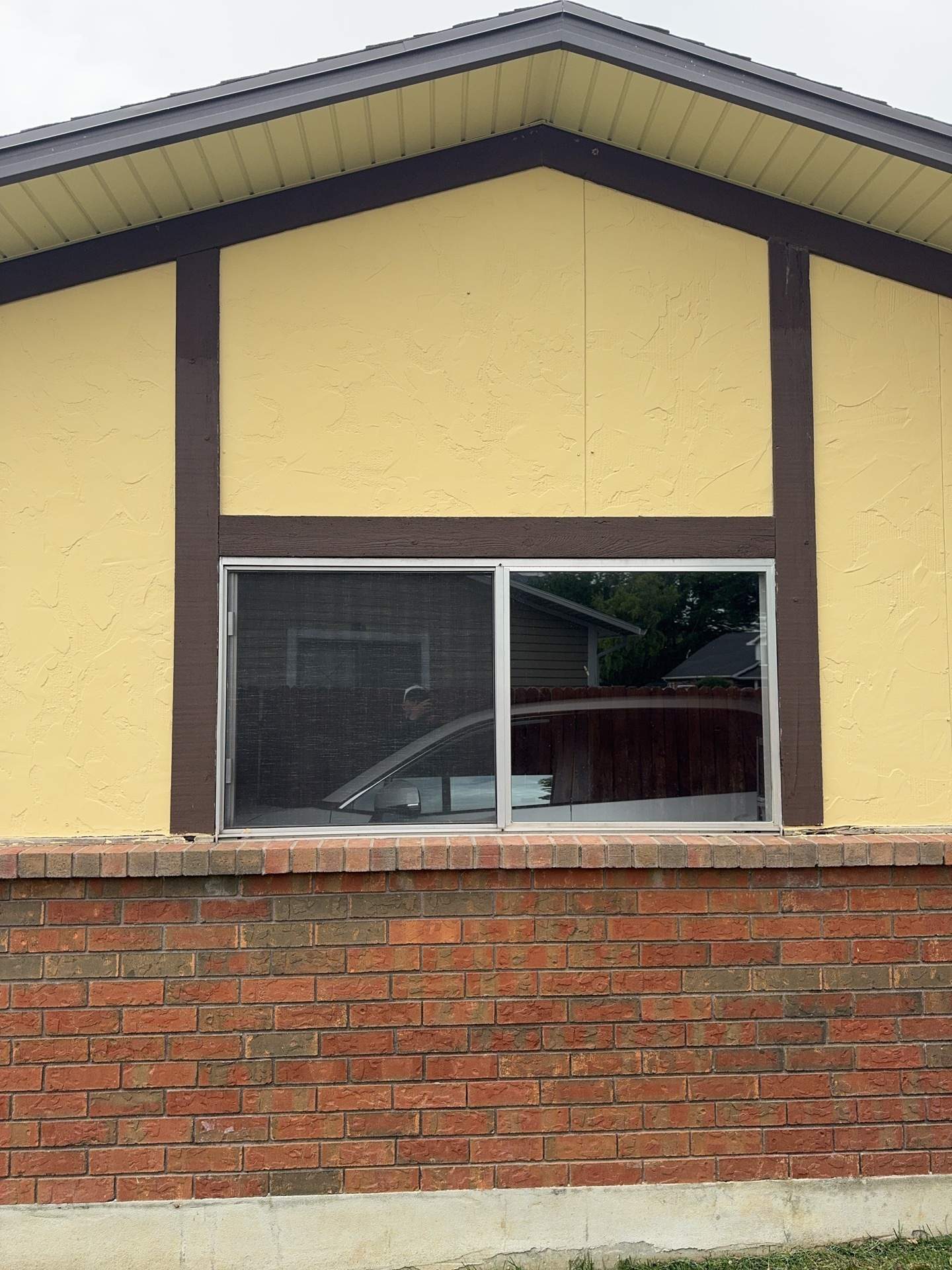 Orem | Hardie B&B and Lap Siding | Cobble Stone & Arctic White by Ideal Siding Utah