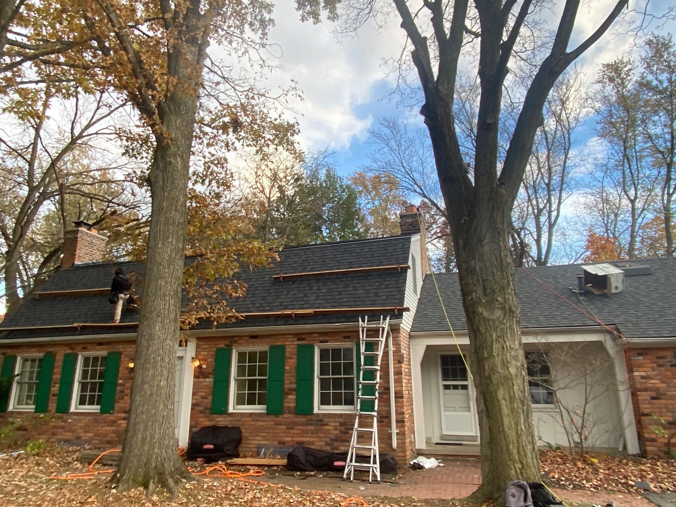 Roof Replacement using CertainTeed Landmark by 180 Contractors