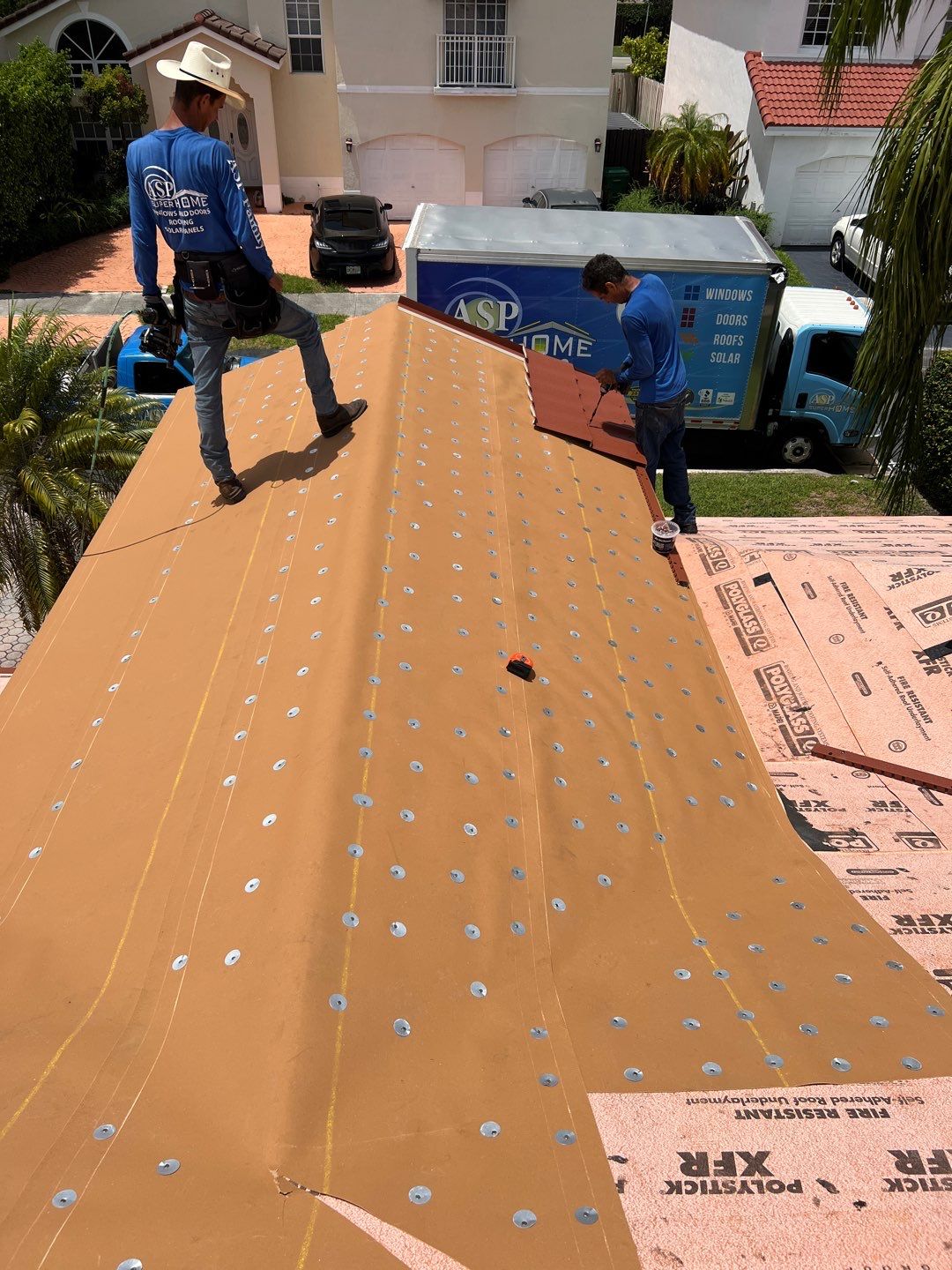 Metal Tile Roof using Worthouse by ASP SuperHome