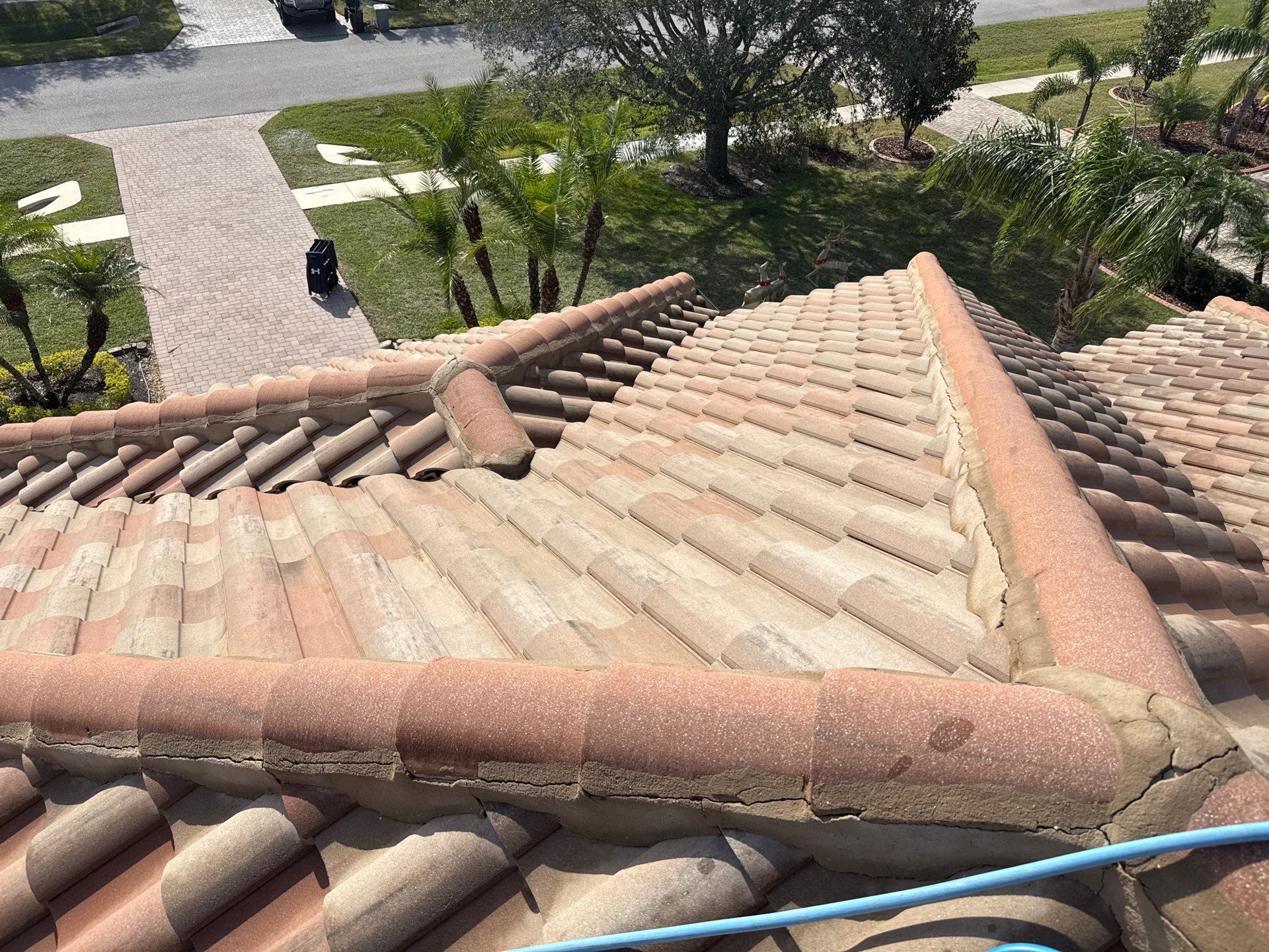 Roof Cleaning & Pool Deck Cleaning! Winding River, Bradenton, FL by Sunshine AquaWash