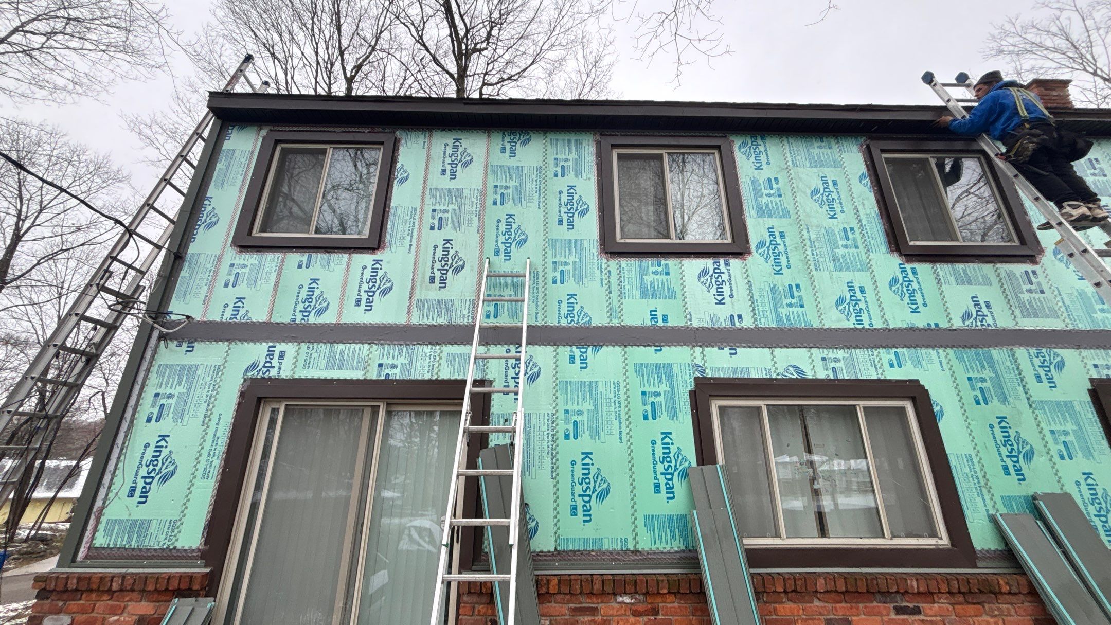 Siding Replacement using Alside Charter Oak D4.5" Deep Moss by 180 Contractors