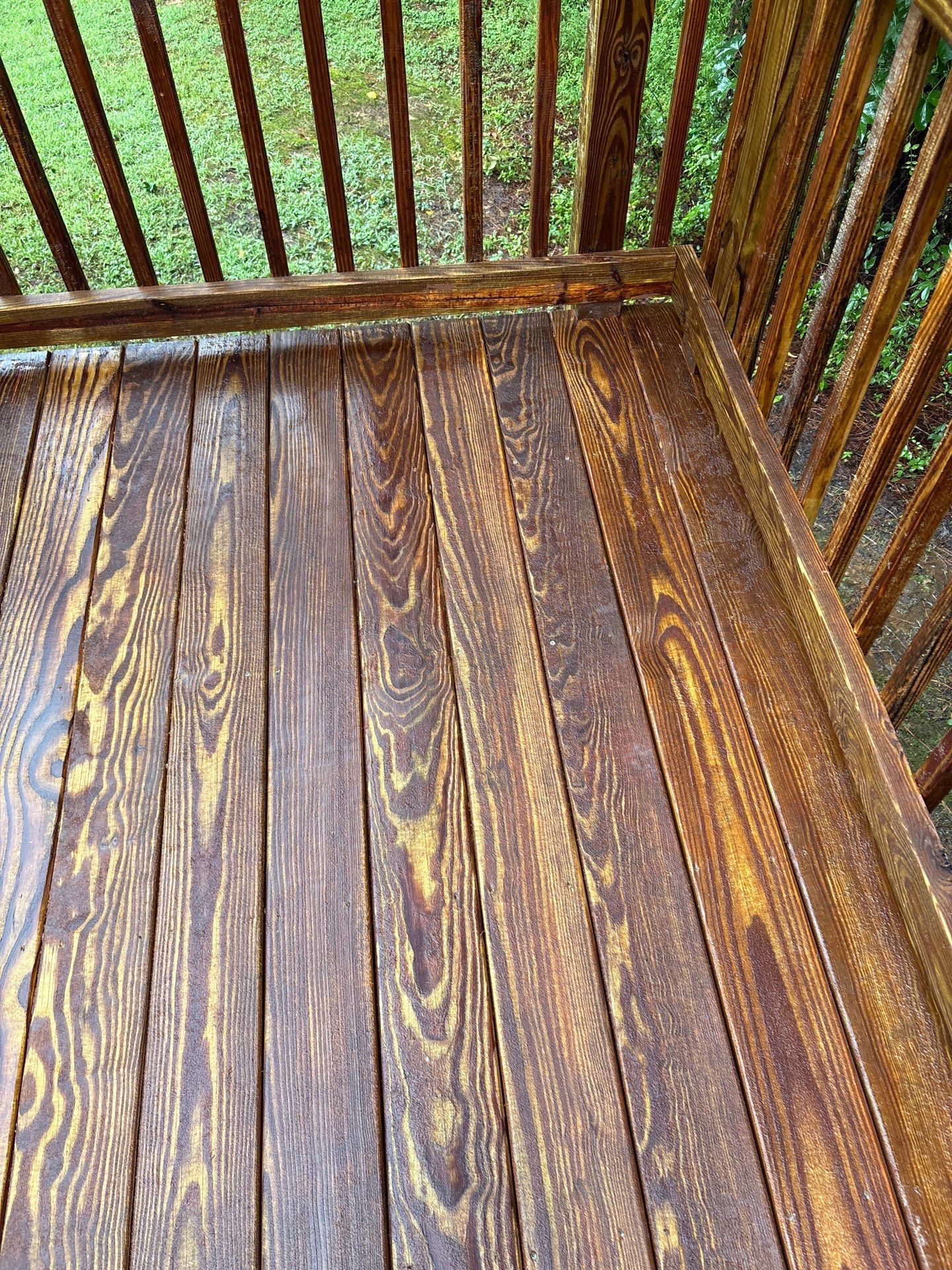 Wood Deck using Wood Sealant by DuraSeal