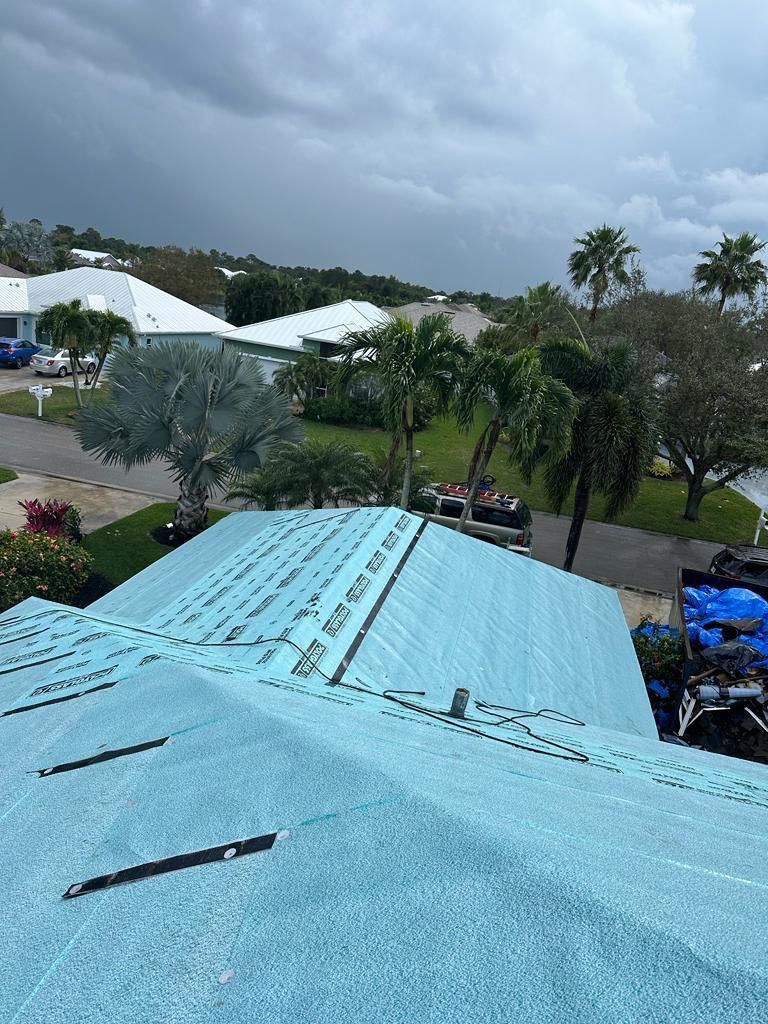 Champagne Standing Seam by Reimagine Roofing