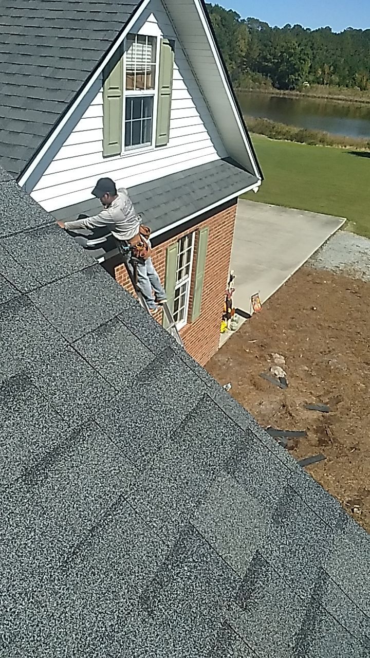 Residential Roofing Installation using Owens Corning Oakridge- Williamsburg Gray by Indigo State Roofing