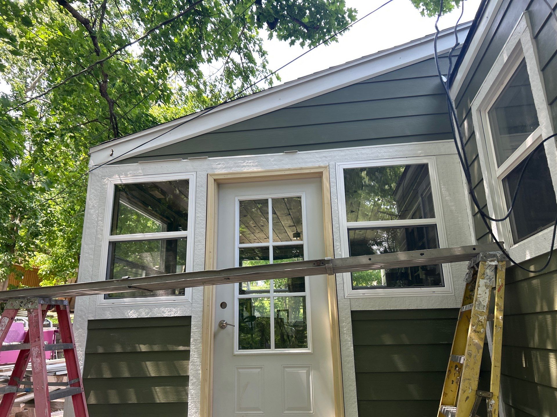 James Hardie Siding Transformation and Window Replacement in Omaha by Carps Complete Exteriors